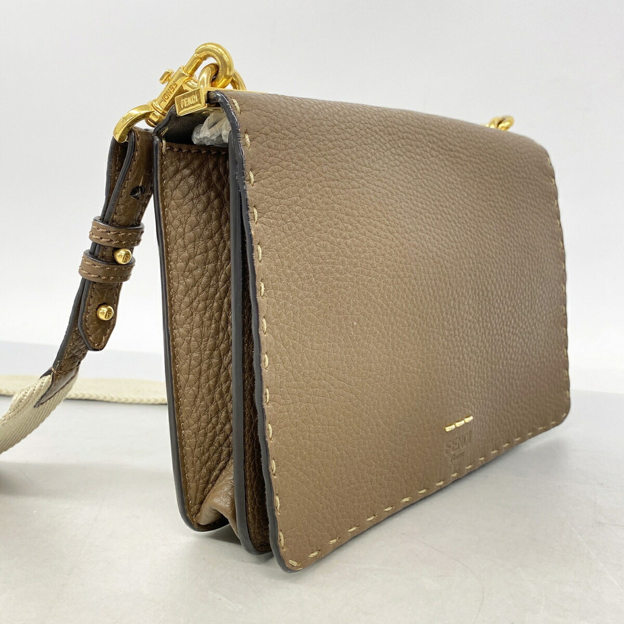 Fendi Brown Leather Shoulder Bag (Pre-Owned)
