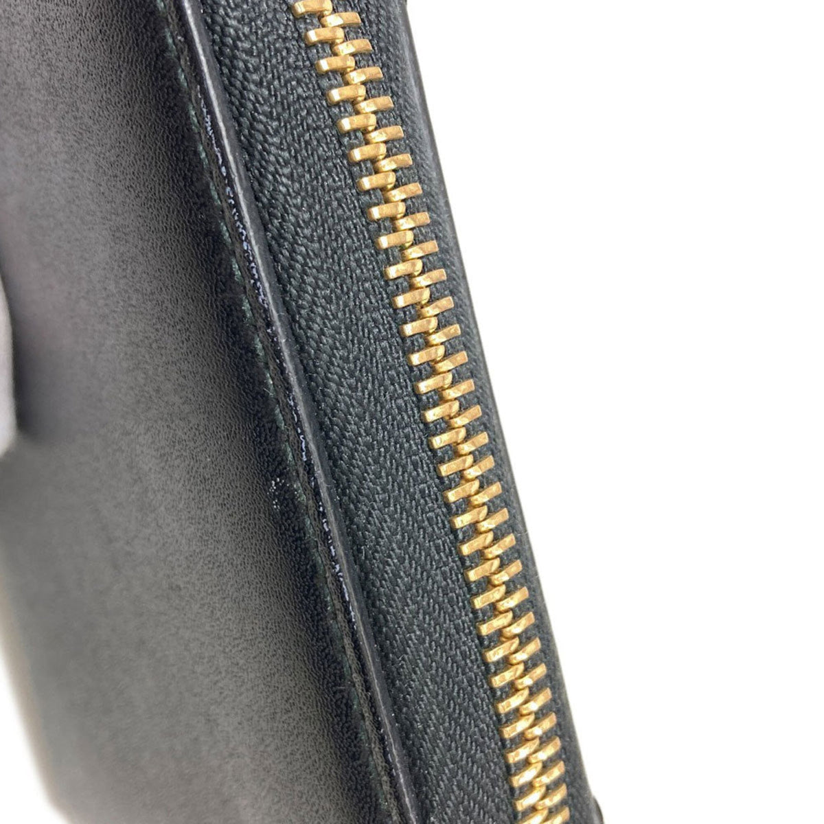 Salvatore Ferragamo Gancini Black Leather Wallet (Bi-Fold) (Pre-Owned)