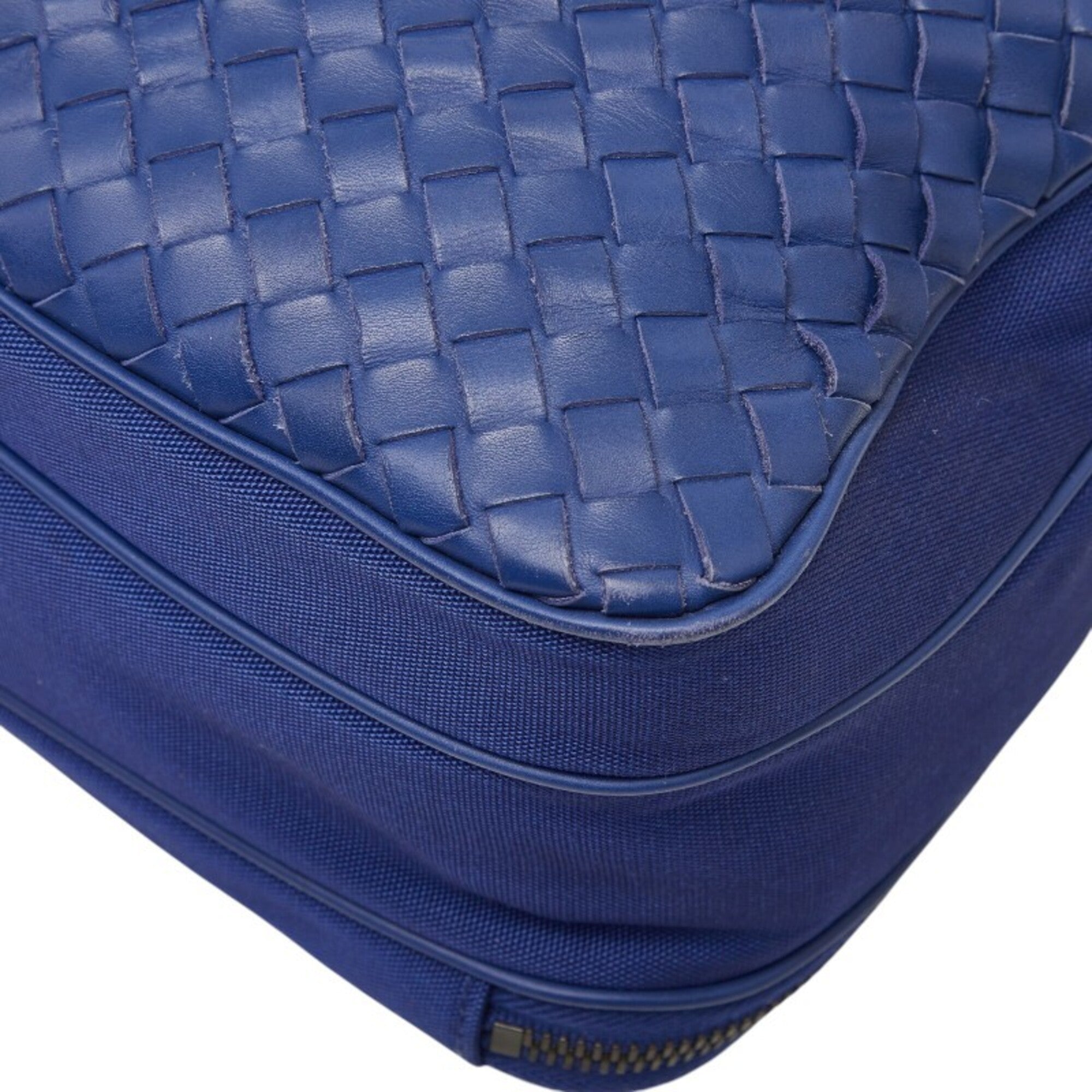 Bottega Veneta Intrecciato Blue Canvas Leather Messenger Bag Shoulder Bag (Pre-Owned)