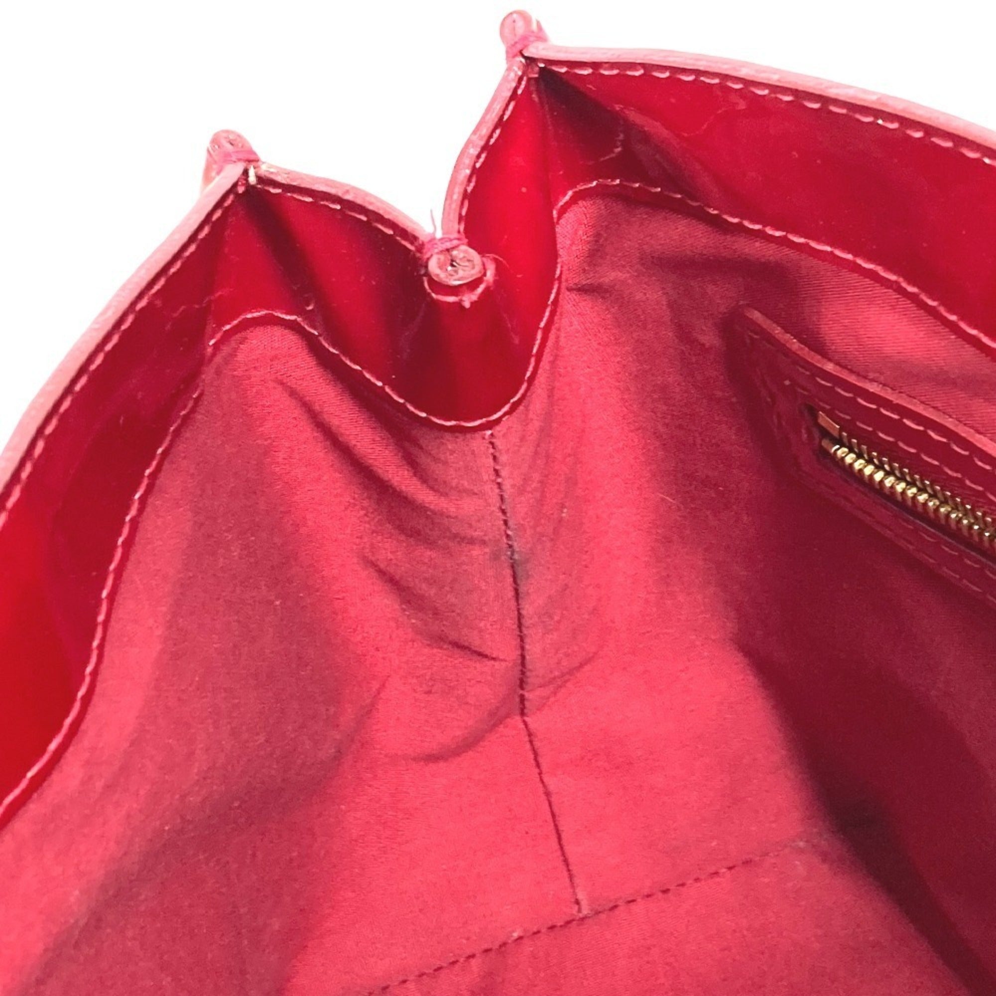 Louis Vuitton Pomme D'amour Red Color Monogram Vernis Canvas Handbag Tote Bag (Pre-Owned)