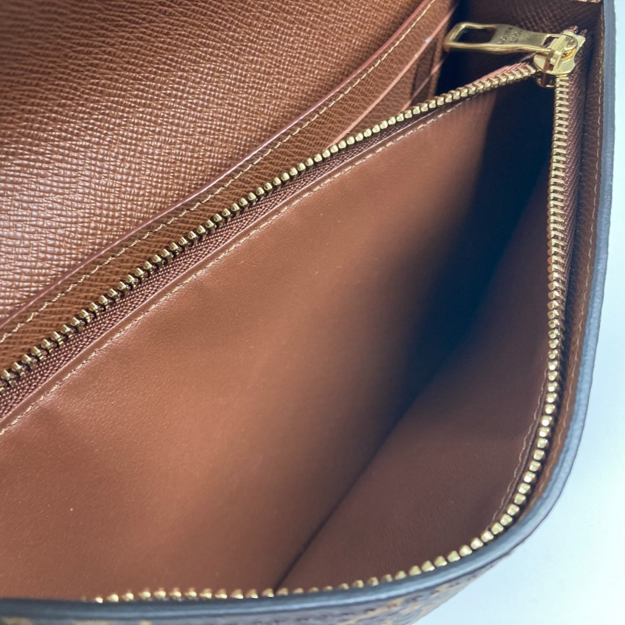 Louis Vuitton Brown Monogram Fanny Pack Shoulder Bag (Pre-Owned)