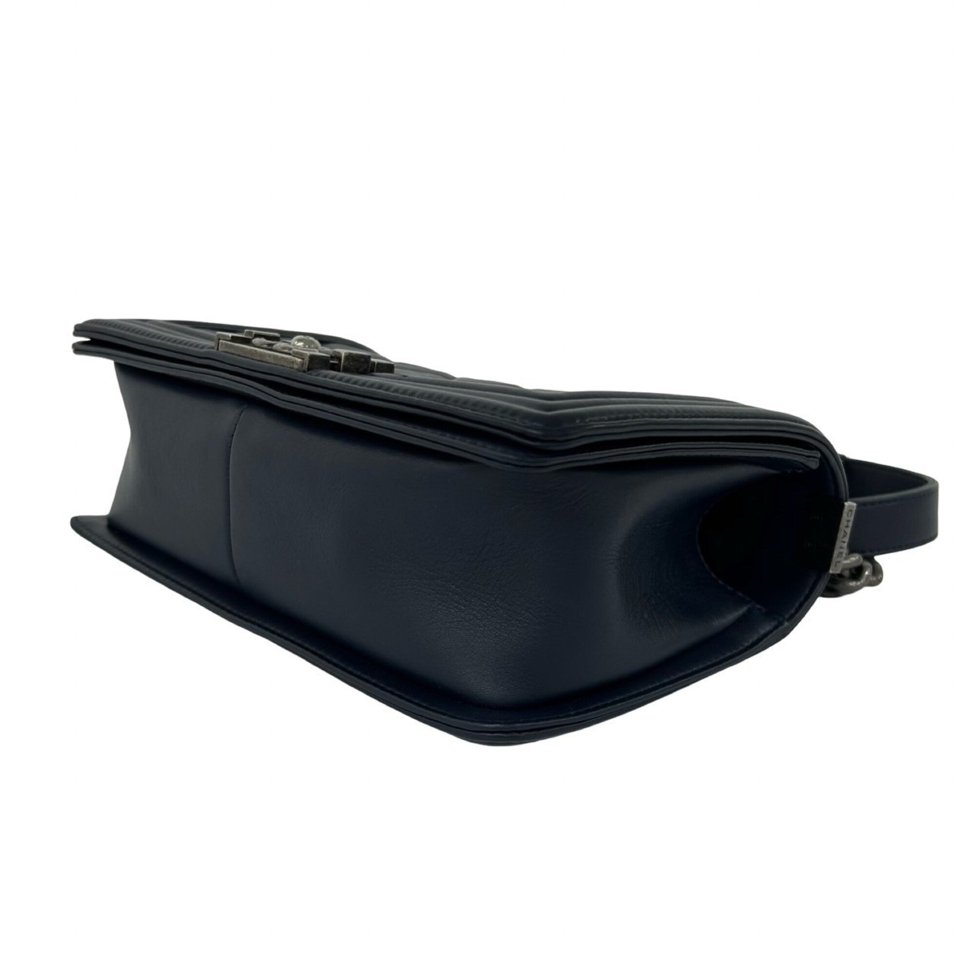 Chanel Navy Leather Shoulder Bag (Pre-Owned)