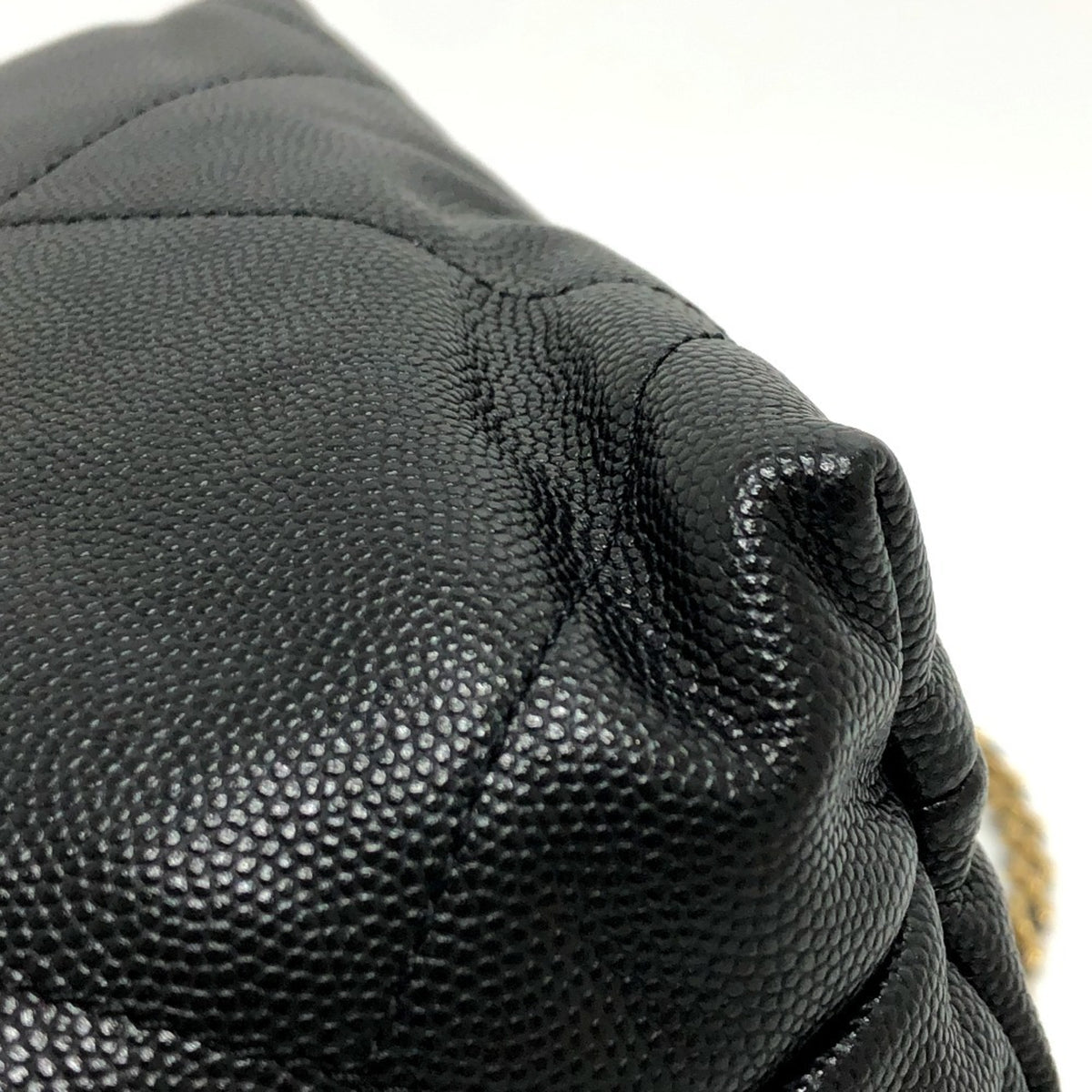 Chanel Black Grained Calfskin Shoulder Bag (Pre-Owned)