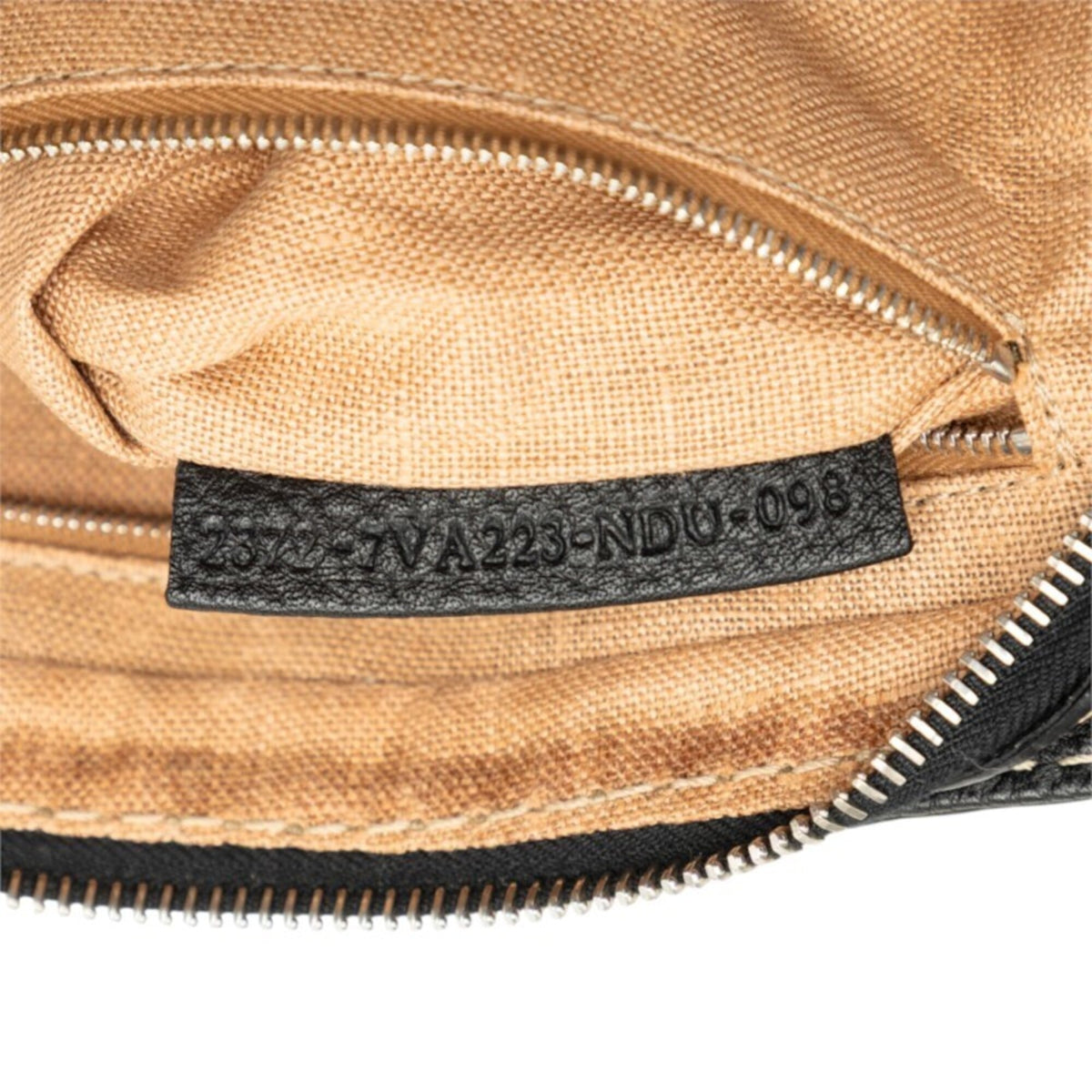 Fendi Black Leather Clutch Bag (Pre-Owned)