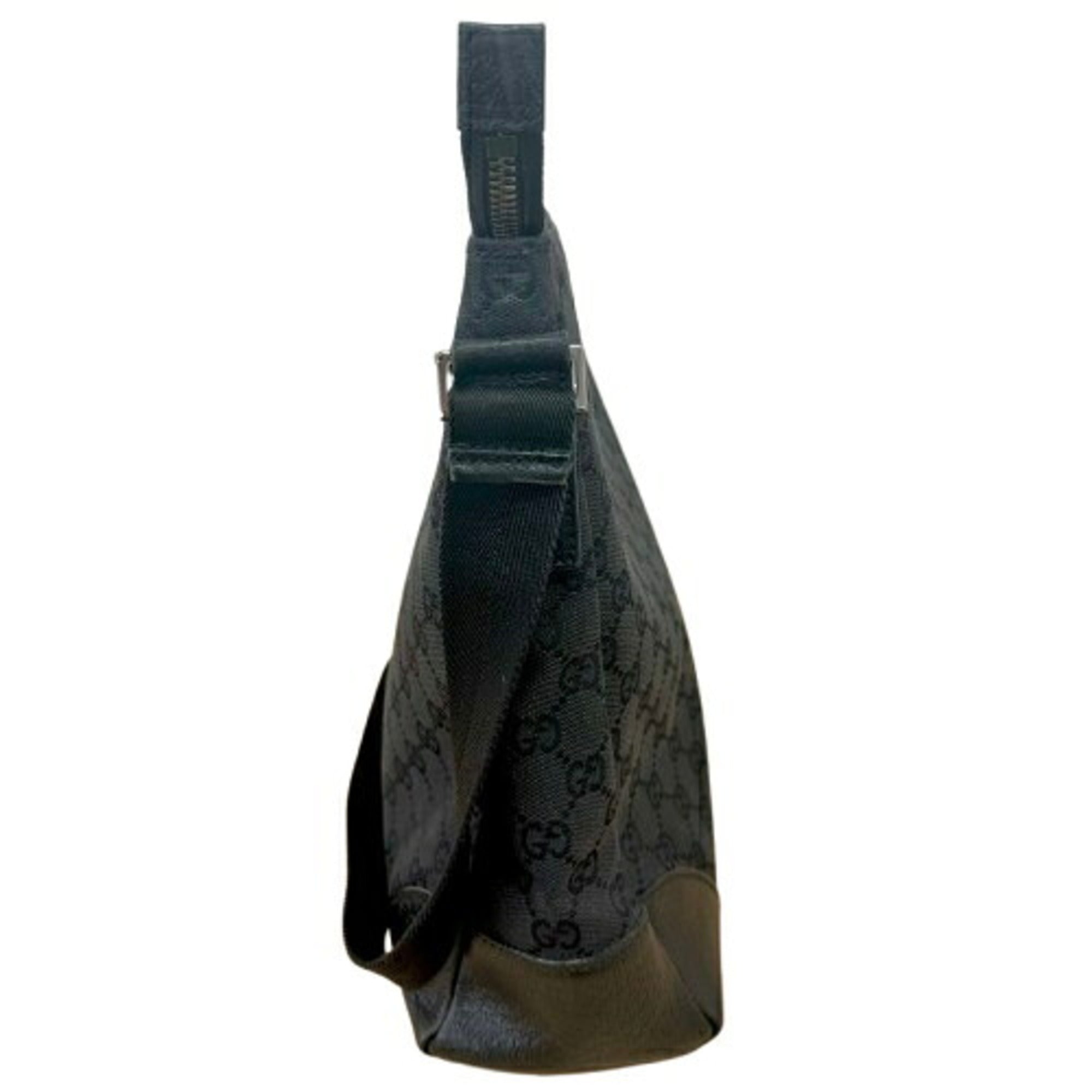 Gucci Gg Canvas Black Gg Canvas Leather Shoulder Bag (Pre-Owned)