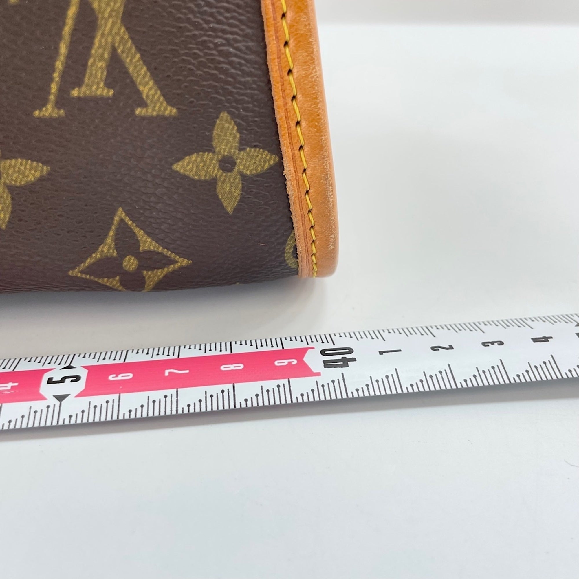 Louis Vuitton Brown Handbag (Pre-Owned)