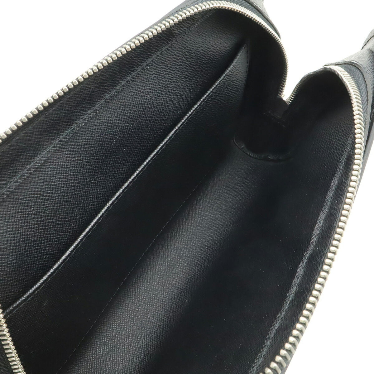 Louis Vuitton Ardoise Black Taiga Leather Clutch Bag Handbag (Pre-Owned)