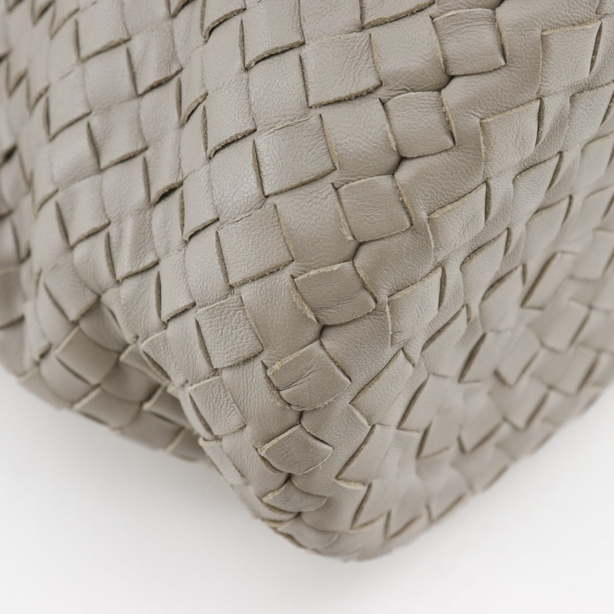 Bottega Veneta Gray Intrecciato Shoulder Bag (Pre-Owned)