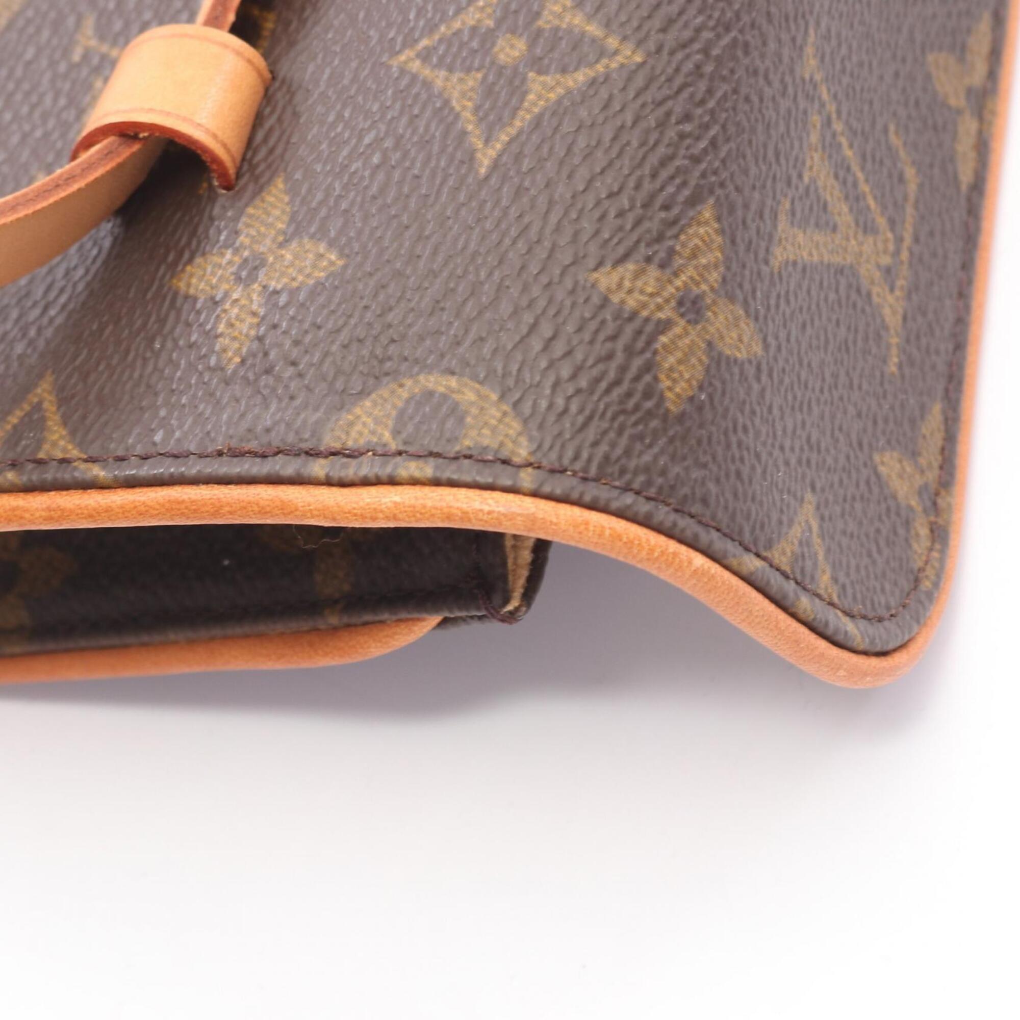 Louis Vuitton Brown Coated Canvas Leather Fanny Pack Handbag (Pre-Owned)