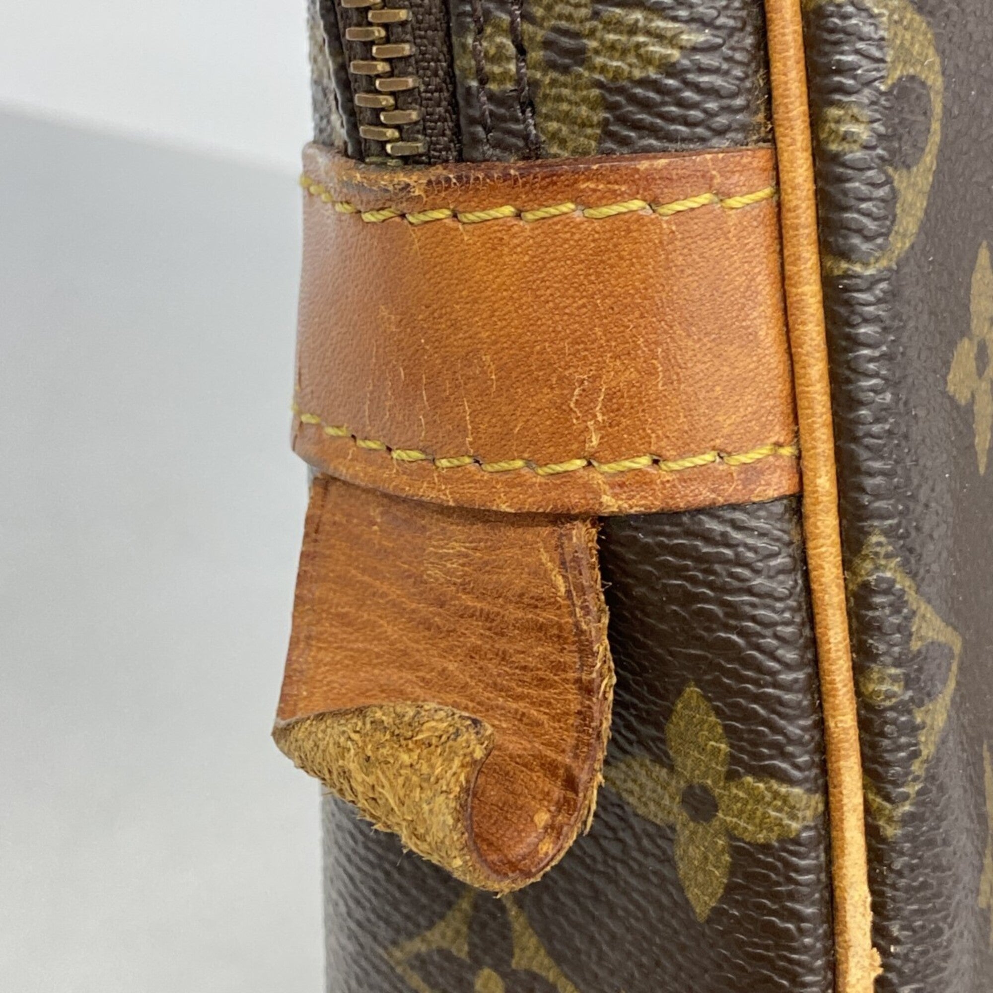 Louis Vuitton Brown Briefcase (Pre-Owned)
