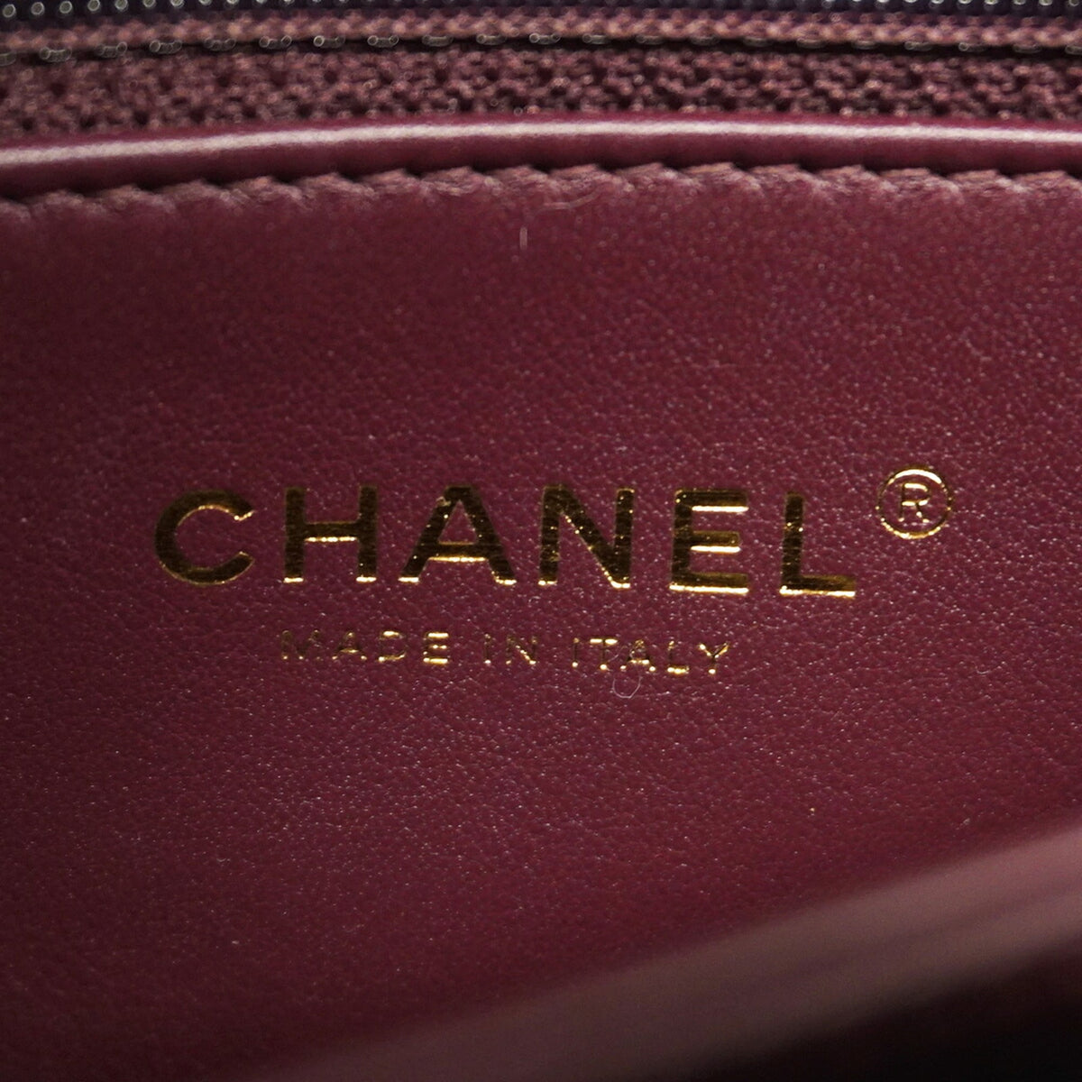 Chanel Black Grained Calfskin Handbag (Pre-Owned)