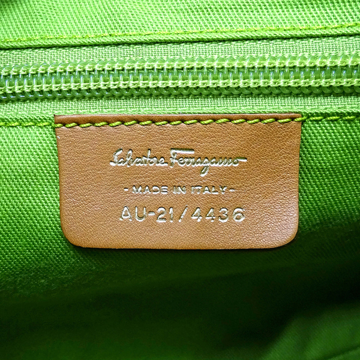 Salvatore Ferragamo Brown White Leather Handbag Shoulder Bag (Pre-Owned)