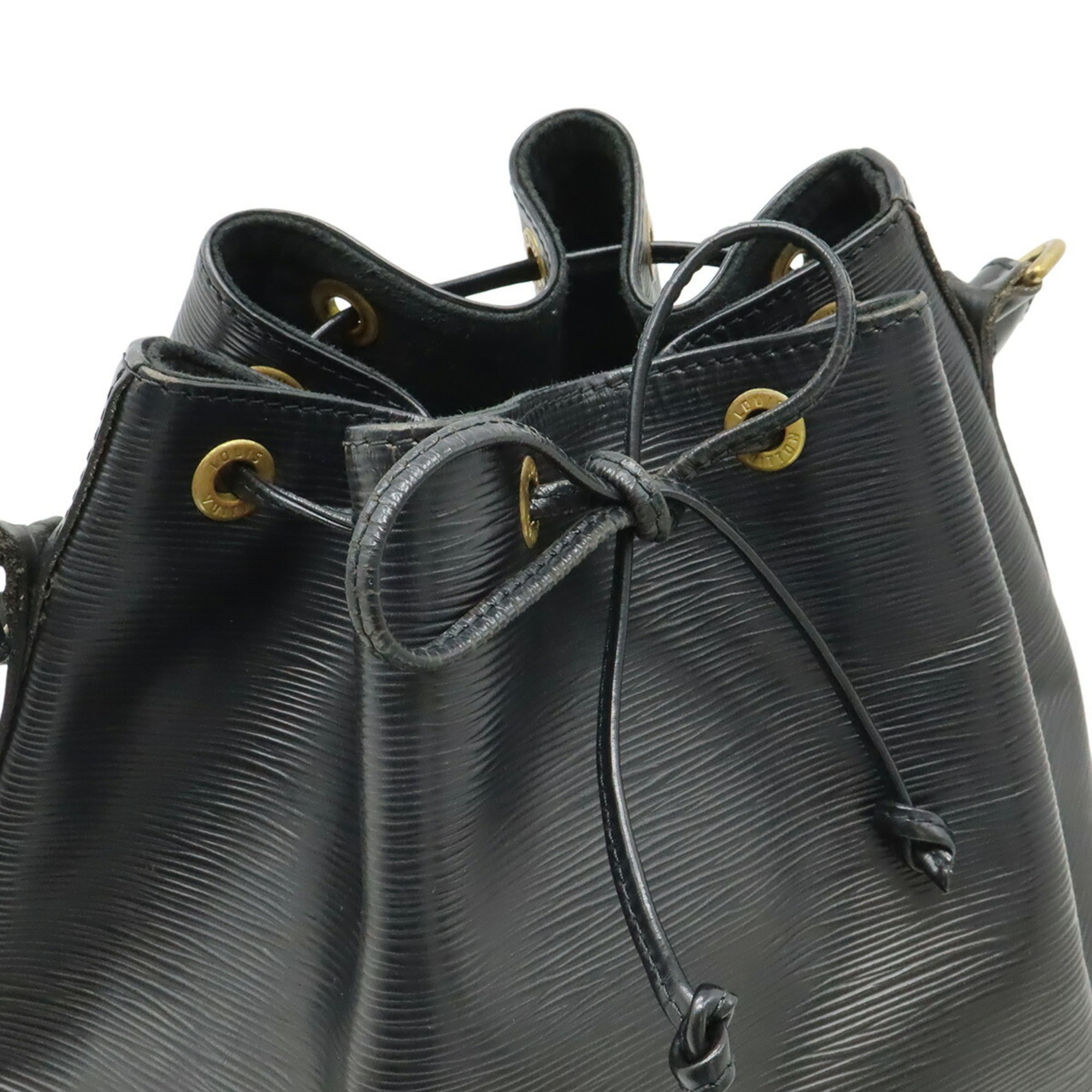 Louis Vuitton Black Noir Epi Leather Shoulder Bag (Pre-Owned)