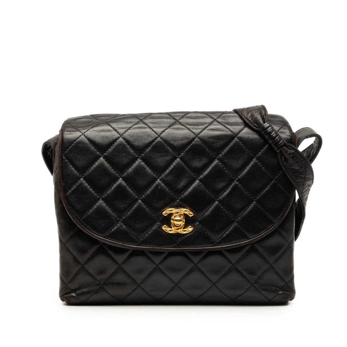Chanel Matelasse Black Leather Shoulder Bag (Pre-Owned)