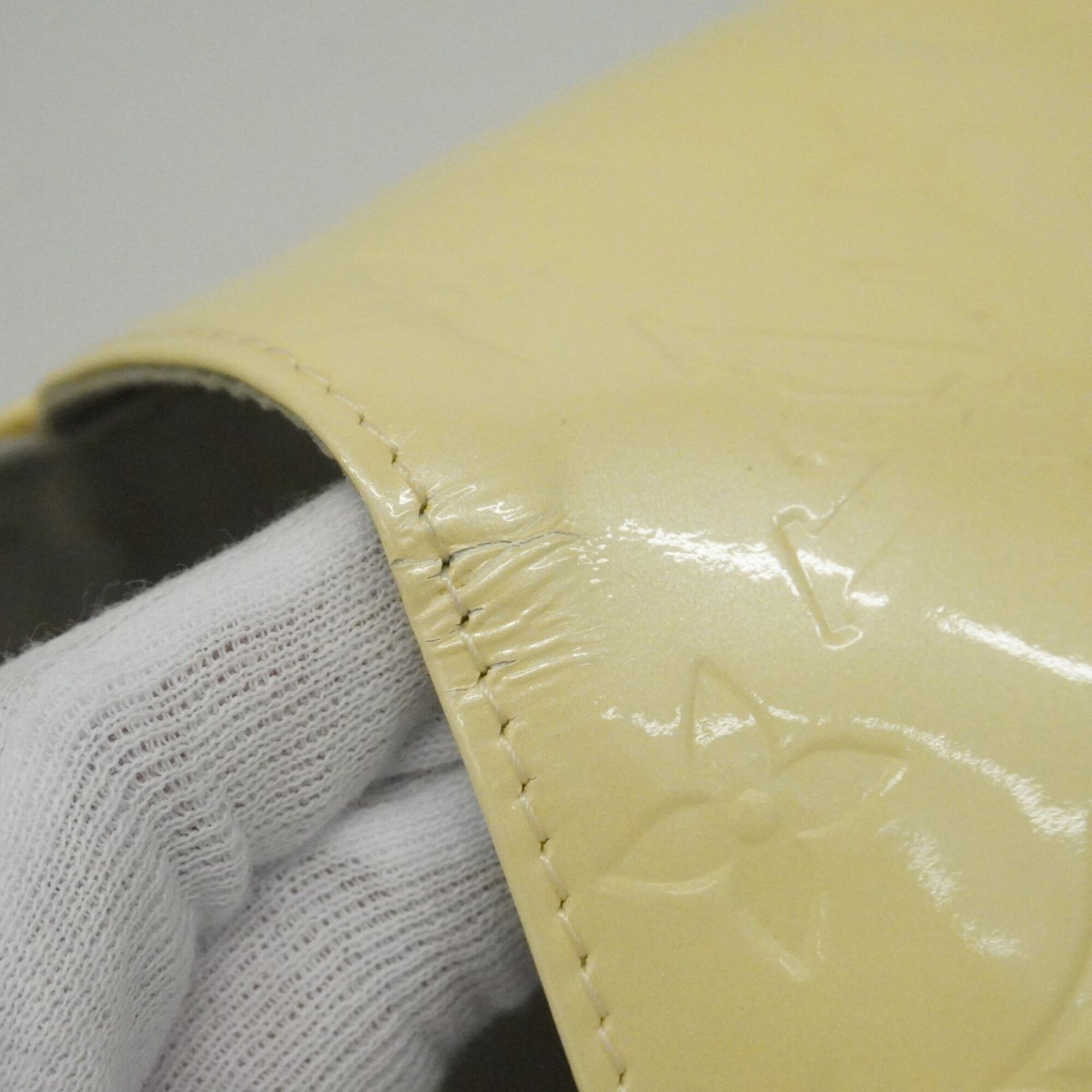Louis Vuitton Pearl Handbag (Pre-Owned)