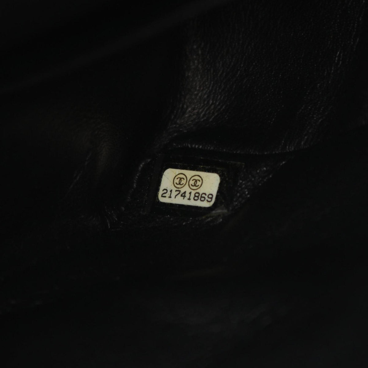 Chanel Black Leather Handbag Shoulder Bag (Pre-Owned)