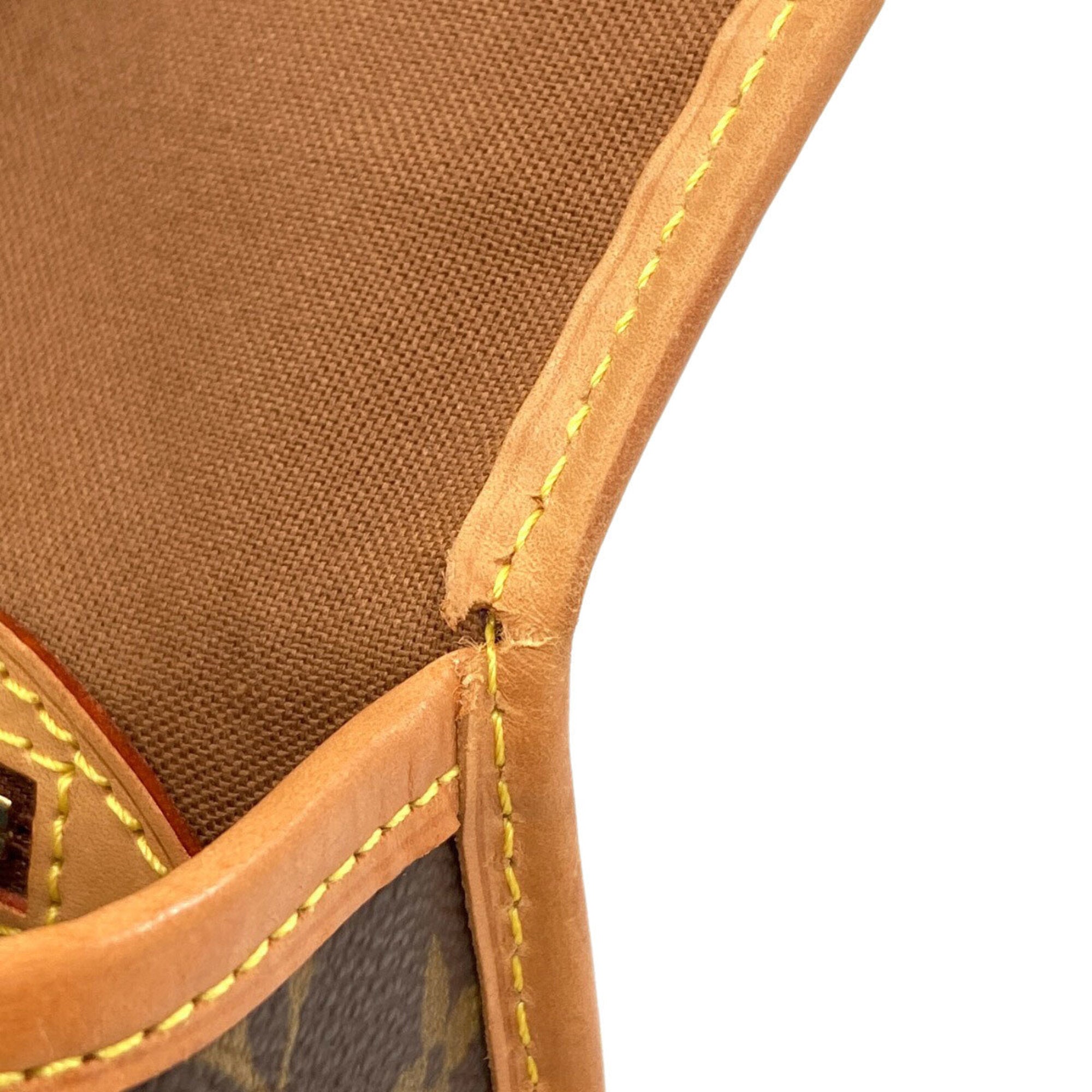 Louis Vuitton Monogram Monogram Shoulder Bag (Pre-Owned)