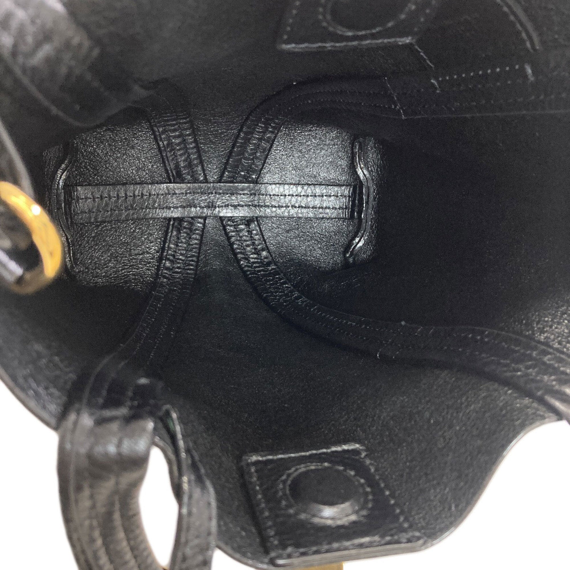 Chloé Black Leather Handbag (Pre-Owned)