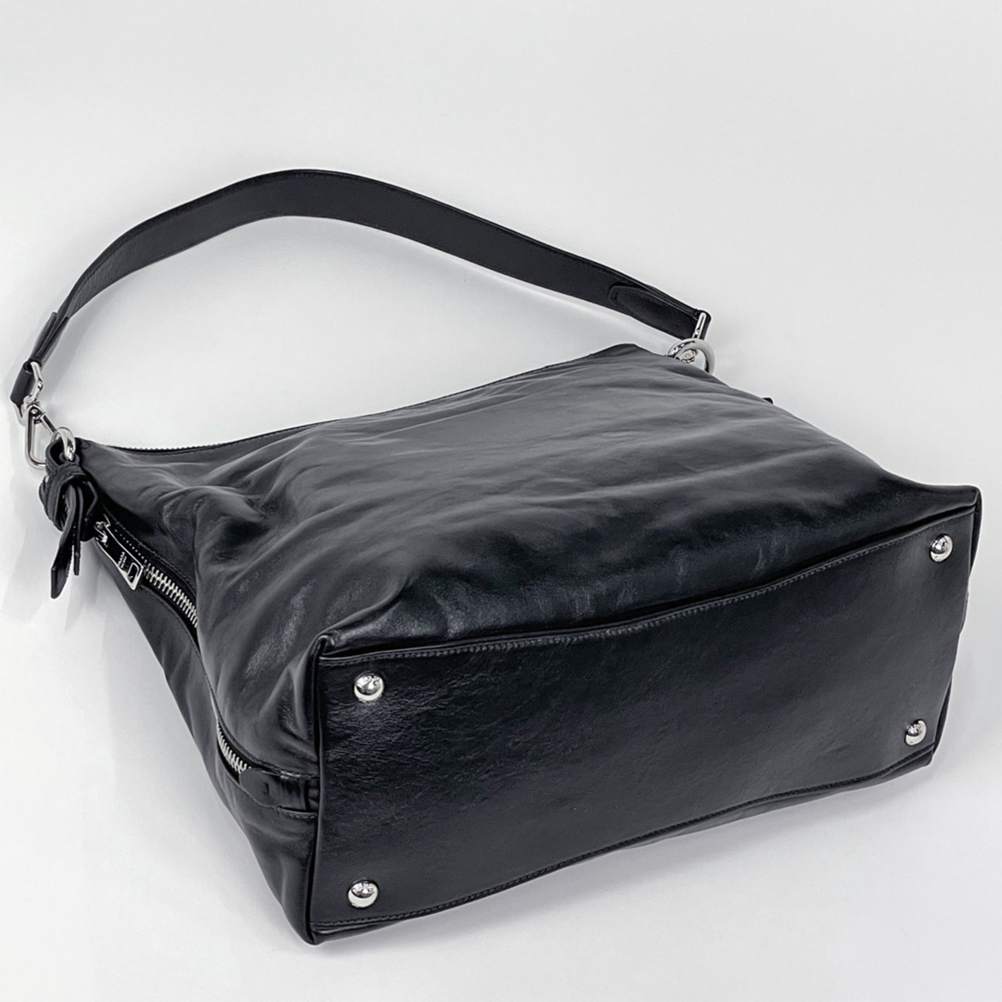 Prada Black Leather Shoulder Bag (Pre-Owned)