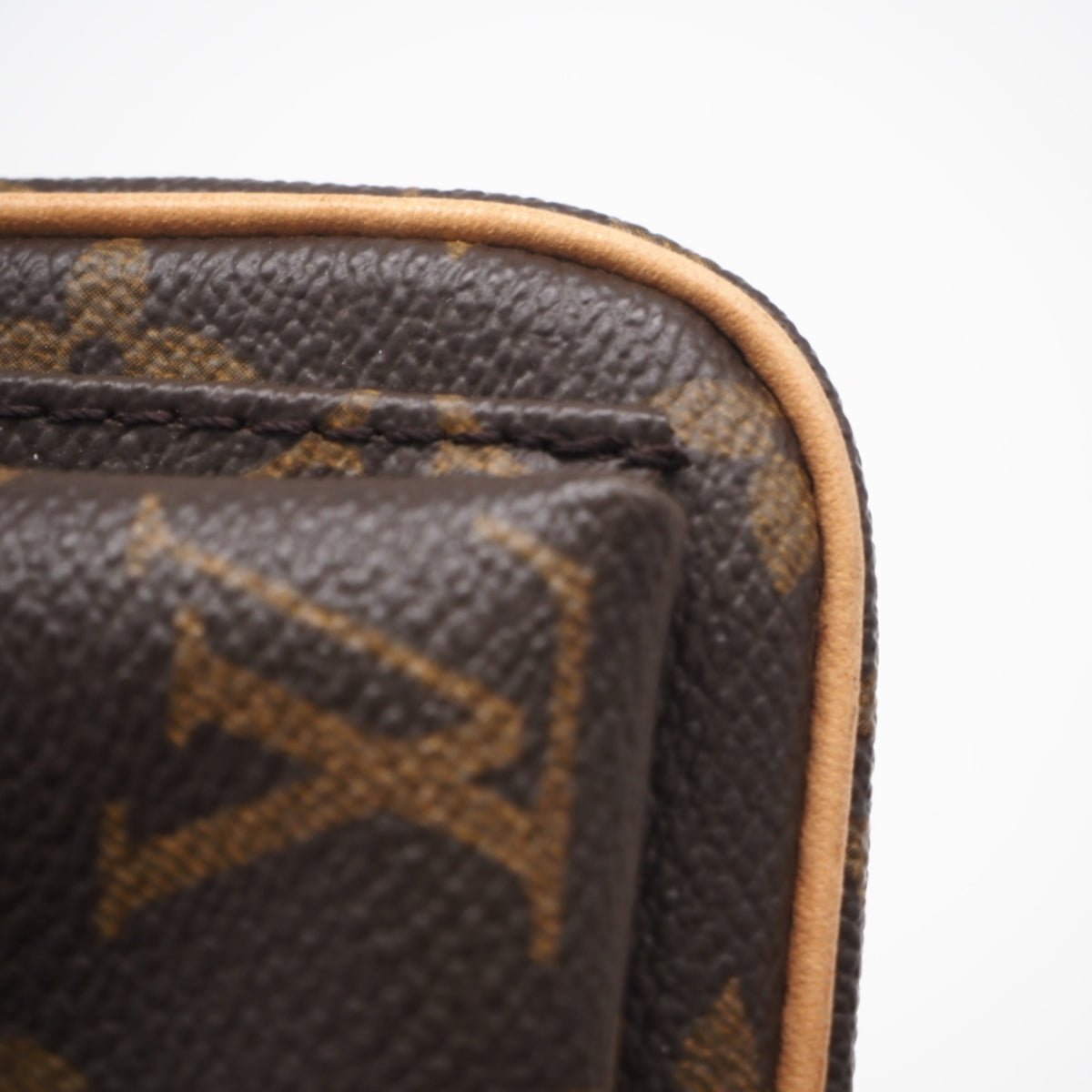 Louis Vuitton Beige Brown Coated Canvas Handbag (Pre-Owned)