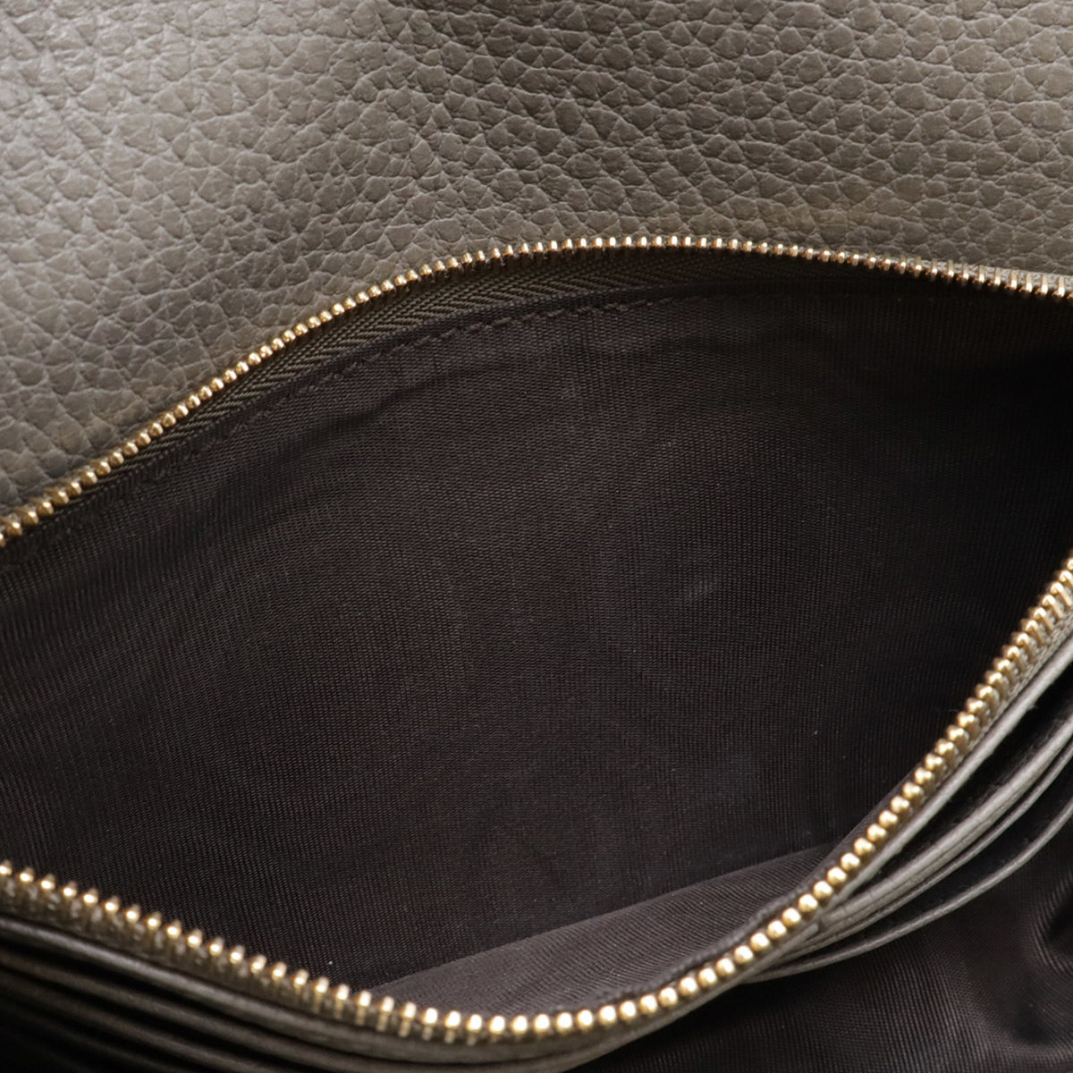 Gucci Gray Leather Chain/Shoulder Wallet (Pre-Owned)