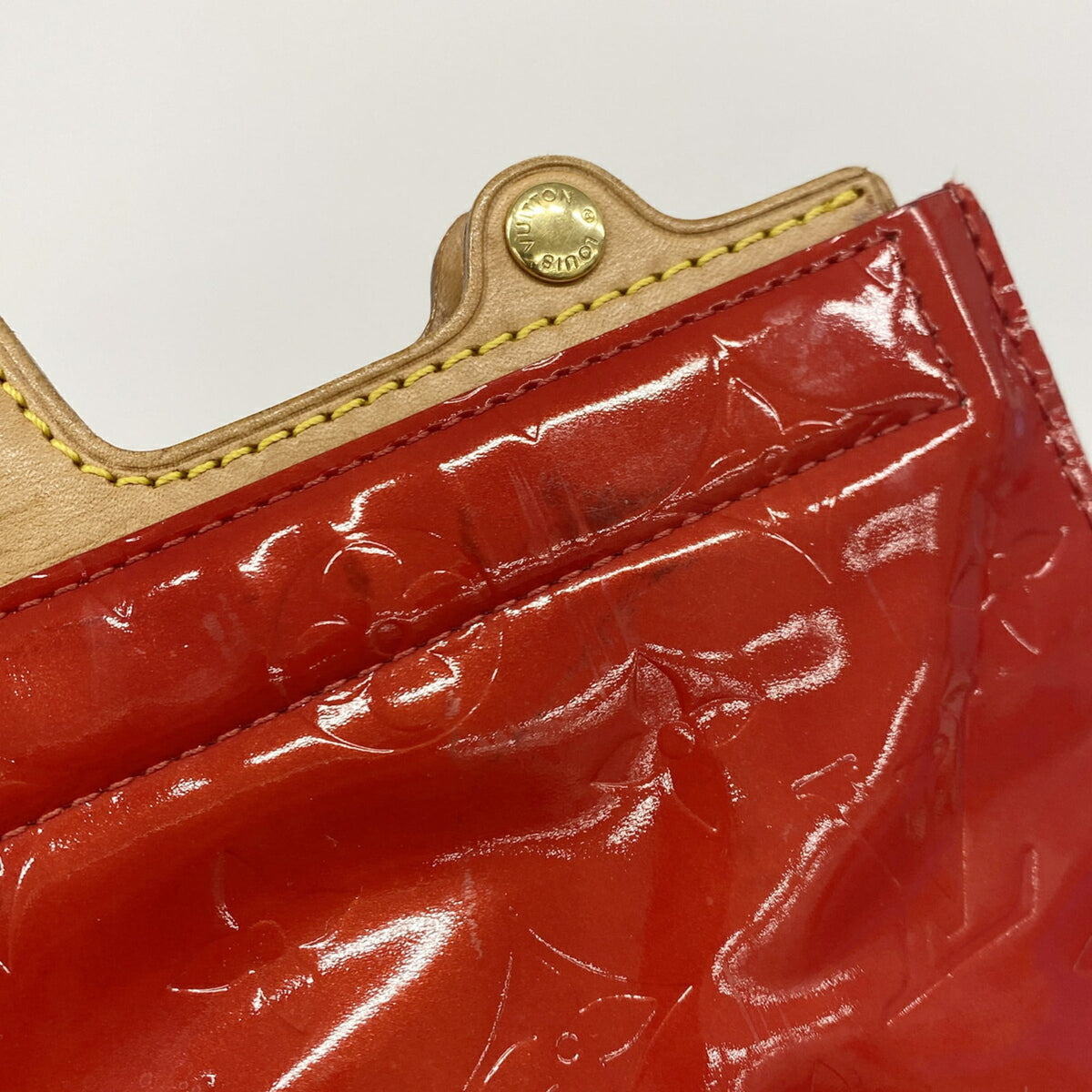 Louis Vuitton Rouge Handbag (Pre-Owned)
