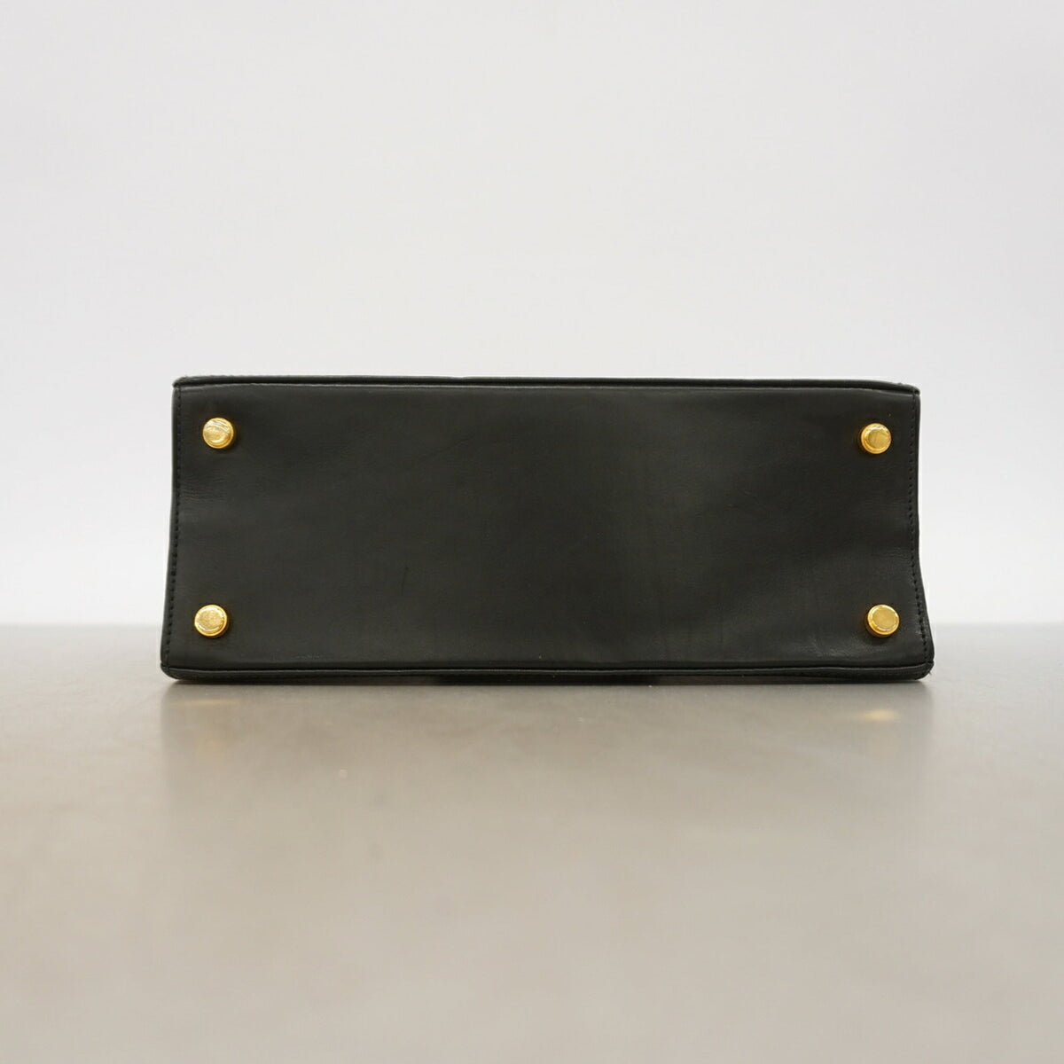 Salvatore Ferragamo Black Leather Handbag (Pre-Owned)