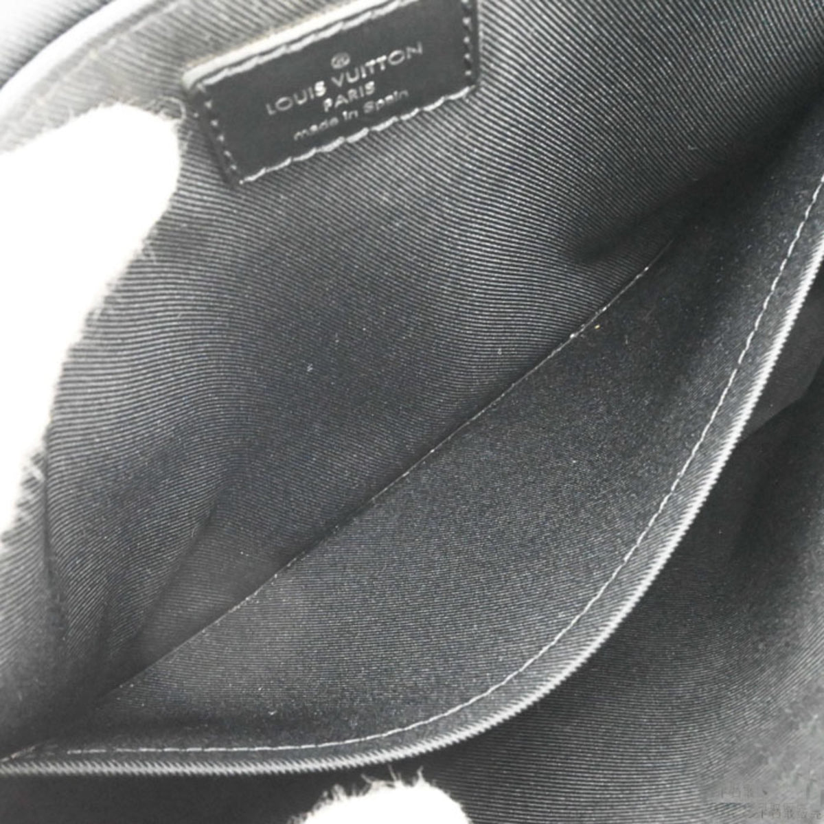 Louis Vuitton Black Monogram Eclipse Messenger Bag (Pre-Owned)