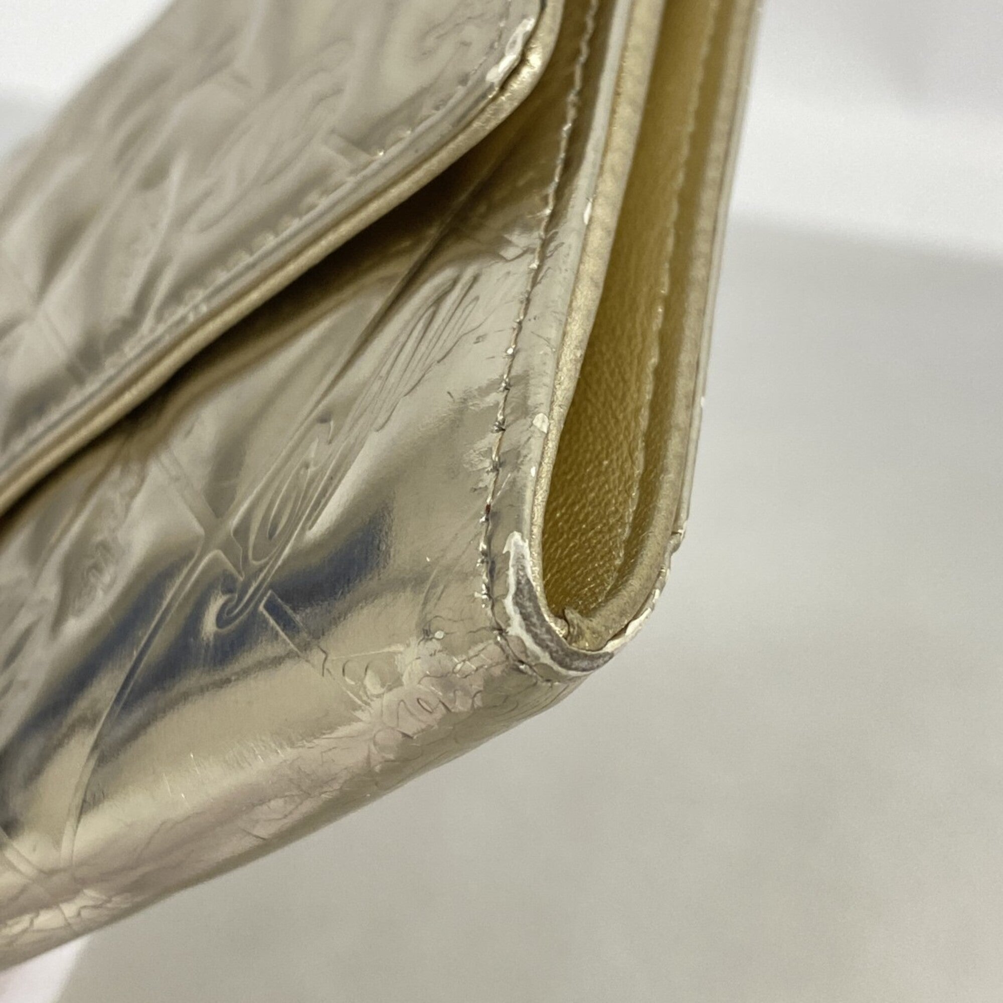 Chanel Champagne Gold Patent Leather Wallet (Bi-Fold) (Pre-Owned)