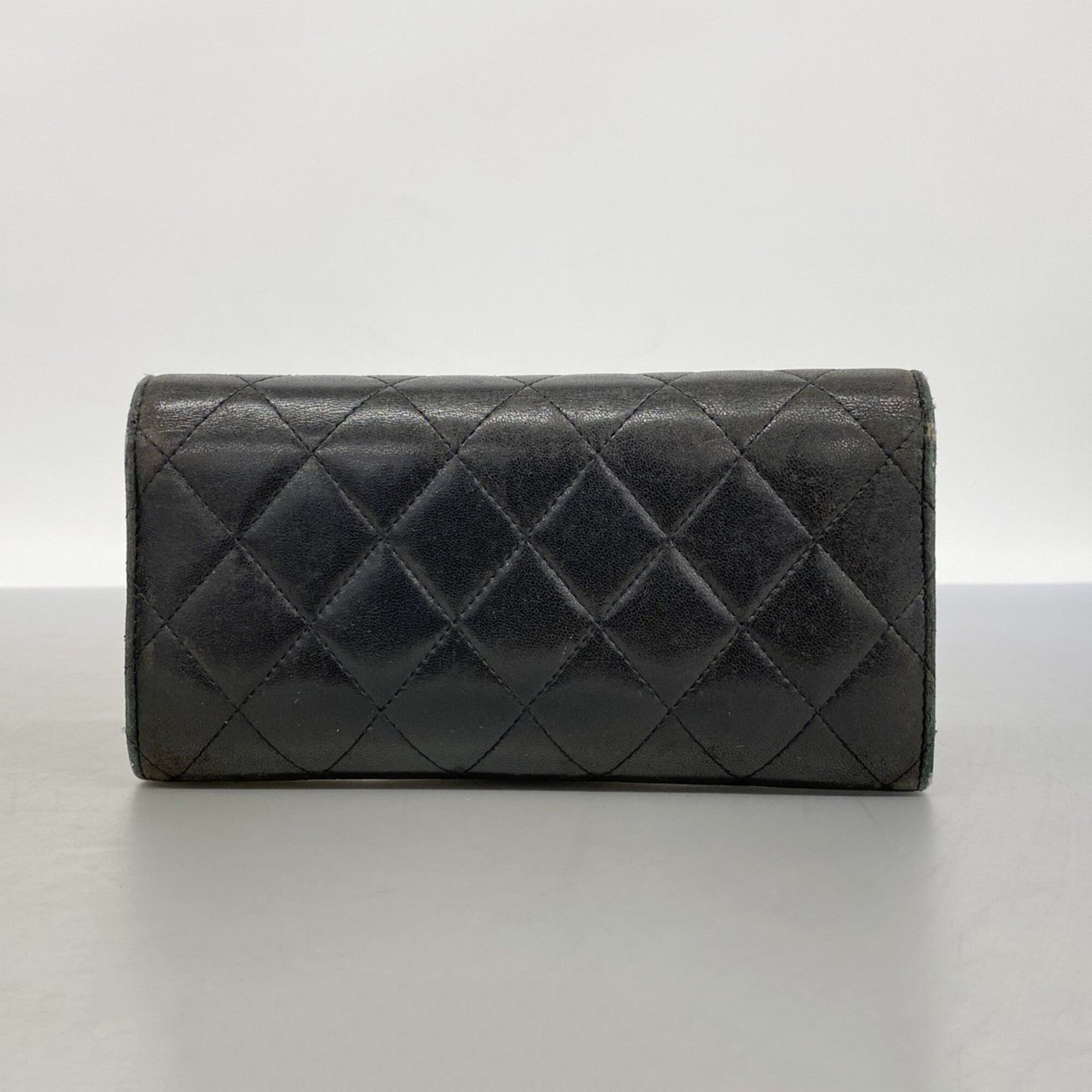 Chanel Black Leather Long Wallet (Bi-Fold) (Pre-Owned)