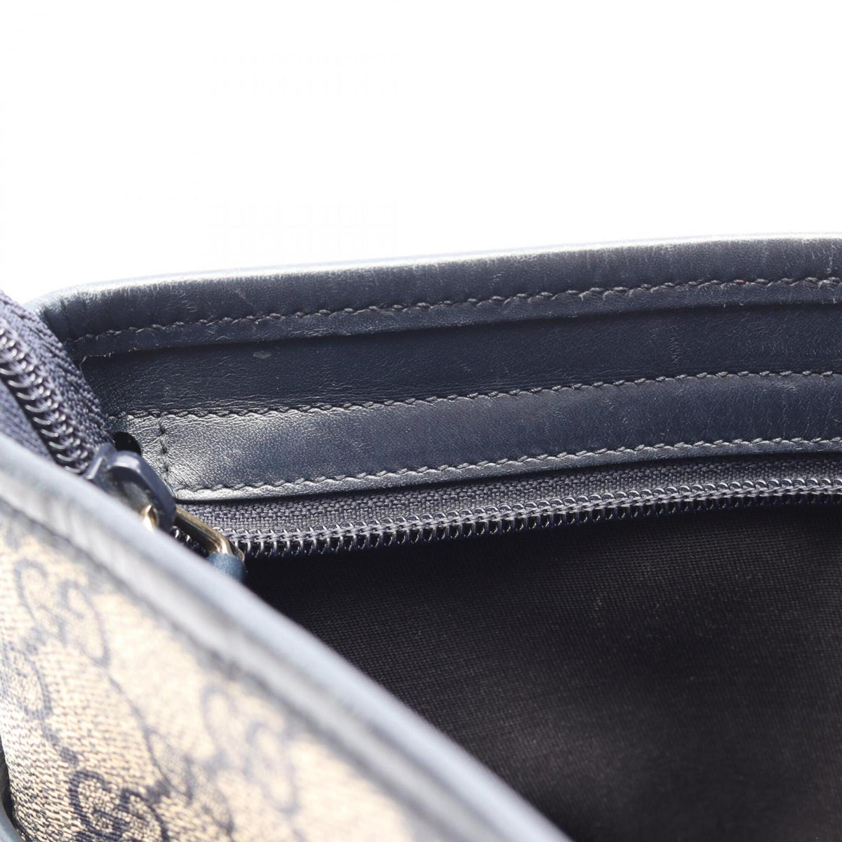 Gucci Beige Navy Pvc Leather Handbag Shoulder Bag (Pre-Owned)