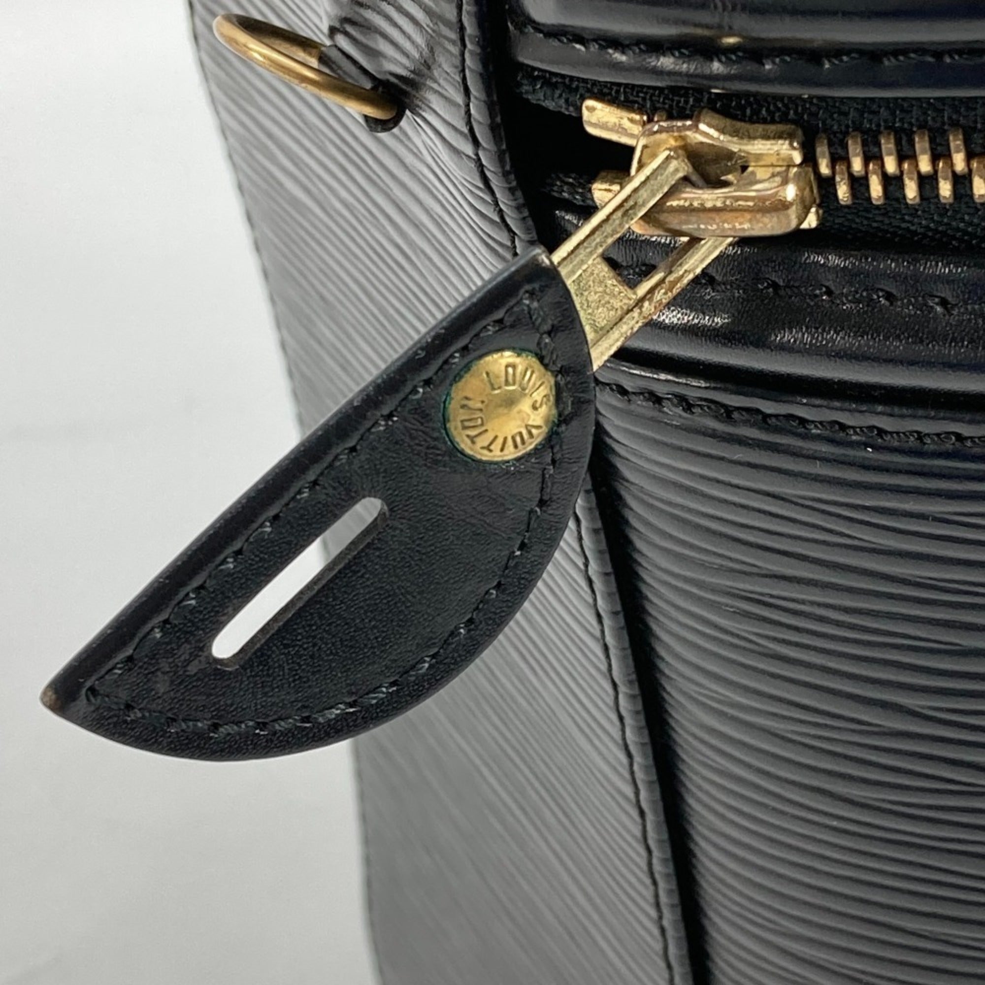 Louis Vuitton Black Noir Epi Leather Handbag Vanity Bag (Pre-Owned)