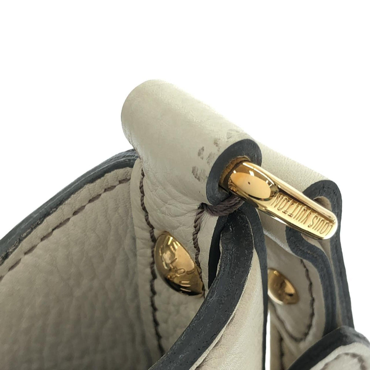 Louis Vuitton Gris Leather Shoulder Bag (Pre-Owned)