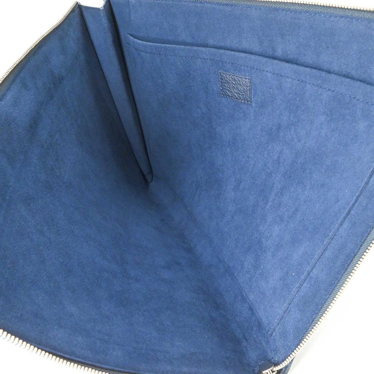Louis Vuitton Navy Leather Clutch Bag (Pre-Owned)