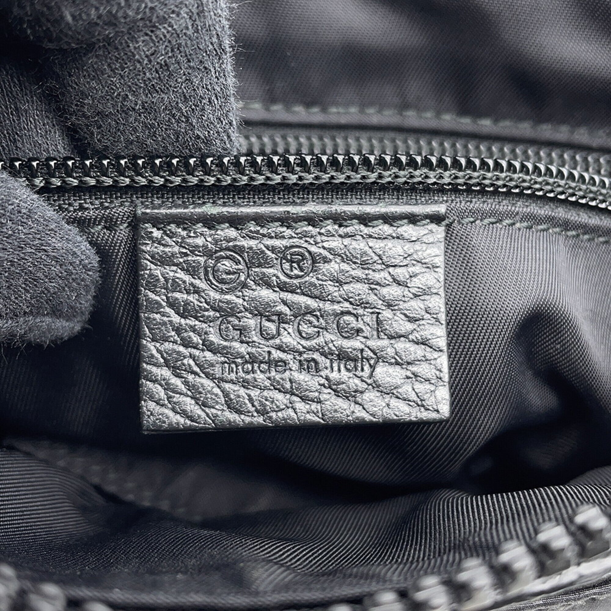 Gucci Black Nylon Handbag Shoulder Bag (Pre-Owned)