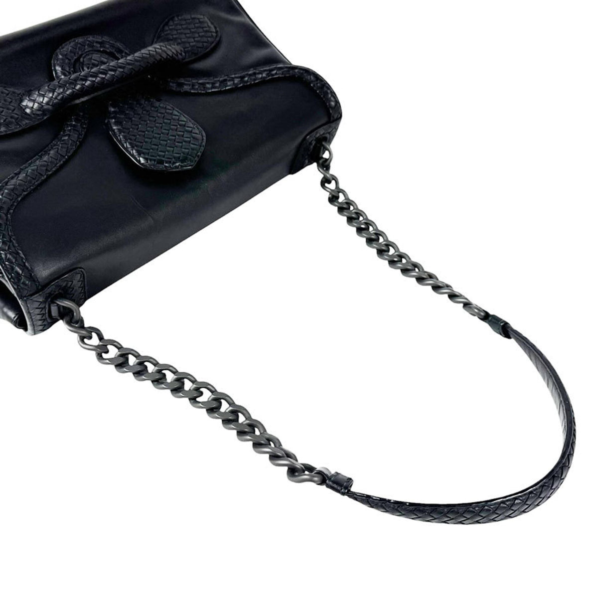 Bottega Veneta Black Leather Shoulder Bag (Pre-Owned)