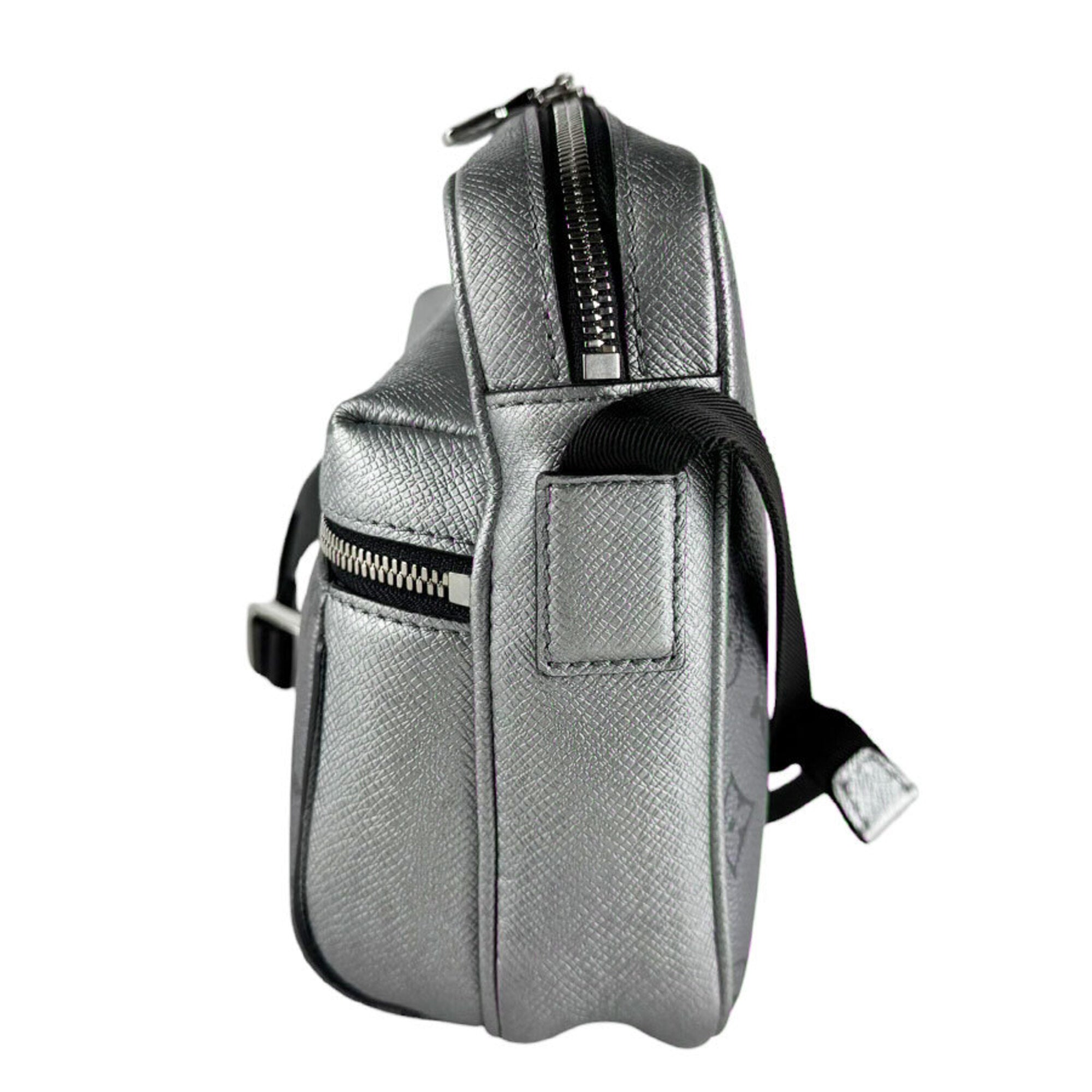 Louis Vuitton Silver Leather Shoulder Bag (Pre-Owned)