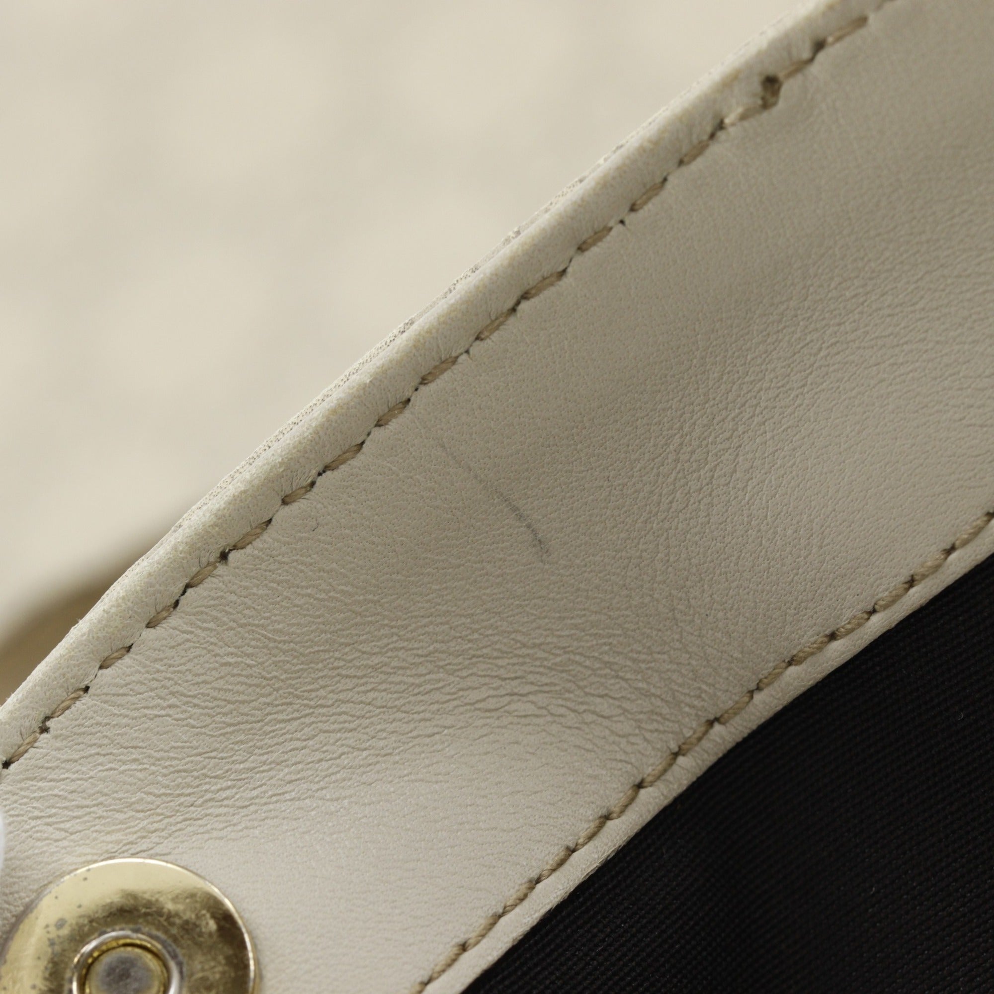 Gucci Off-White Leather Handbag Tote Bag (Pre-Owned)