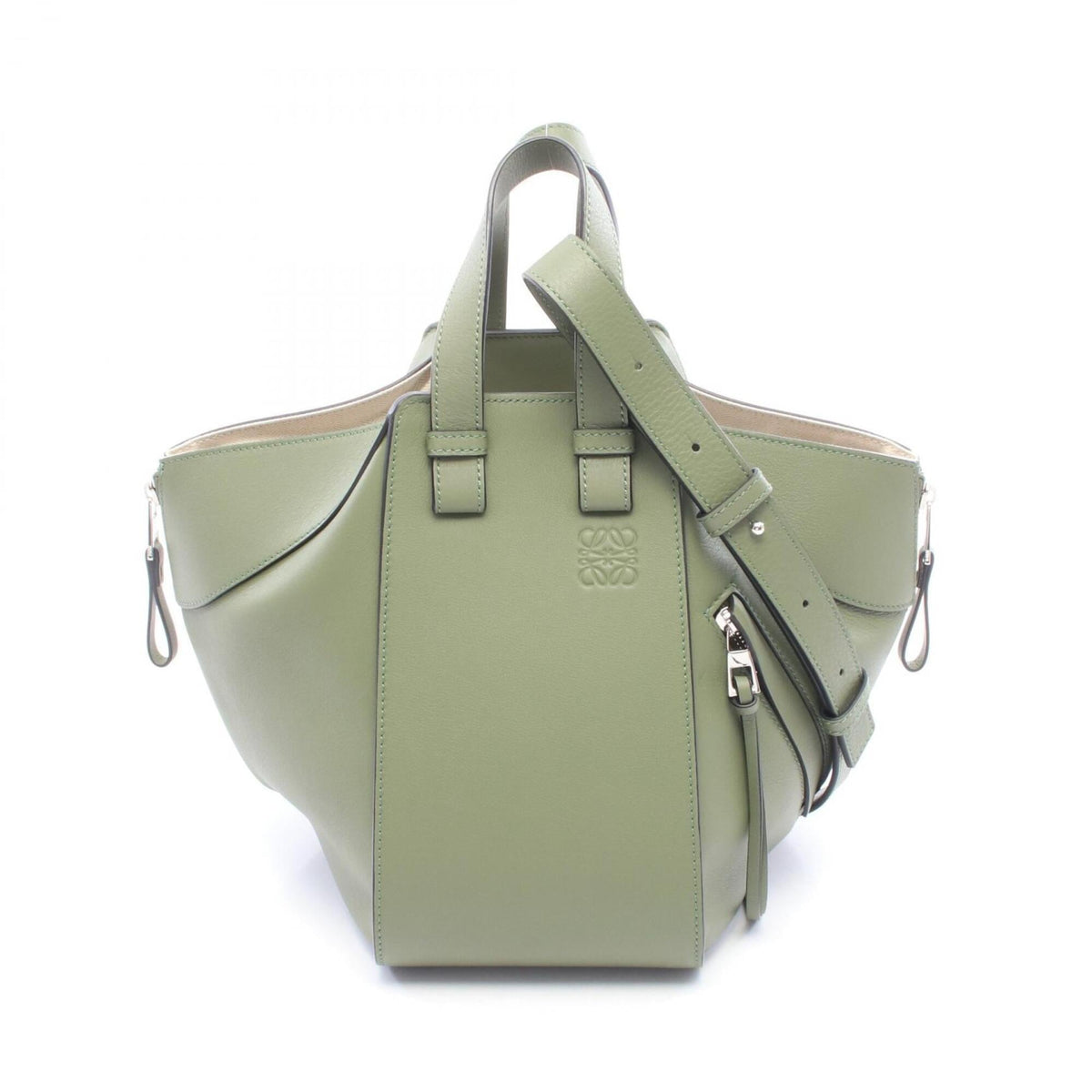Loewe Green Leather Handbag (Pre-Owned)
