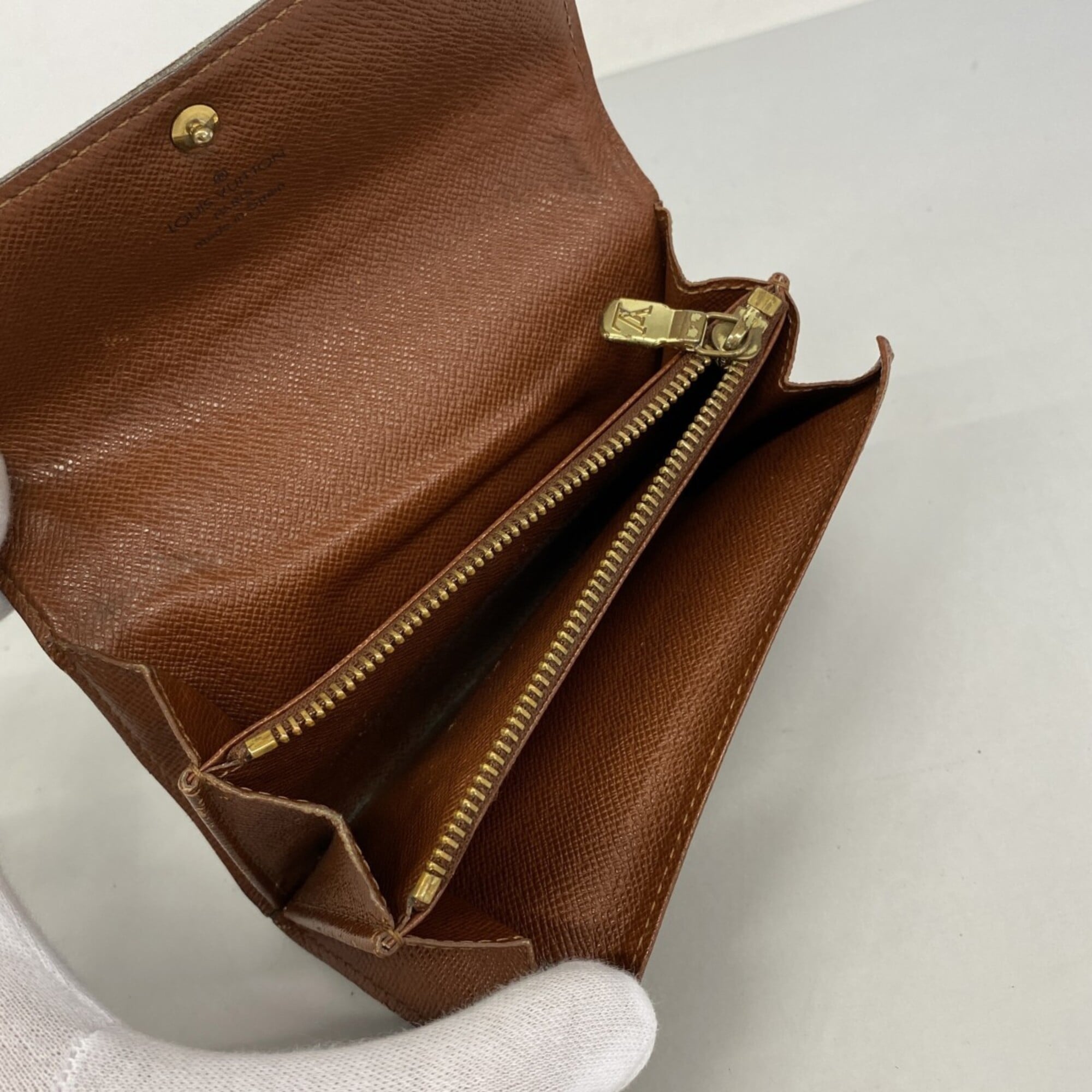 Louis Vuitton Brown Wallet (Bi-Fold) (Pre-Owned)