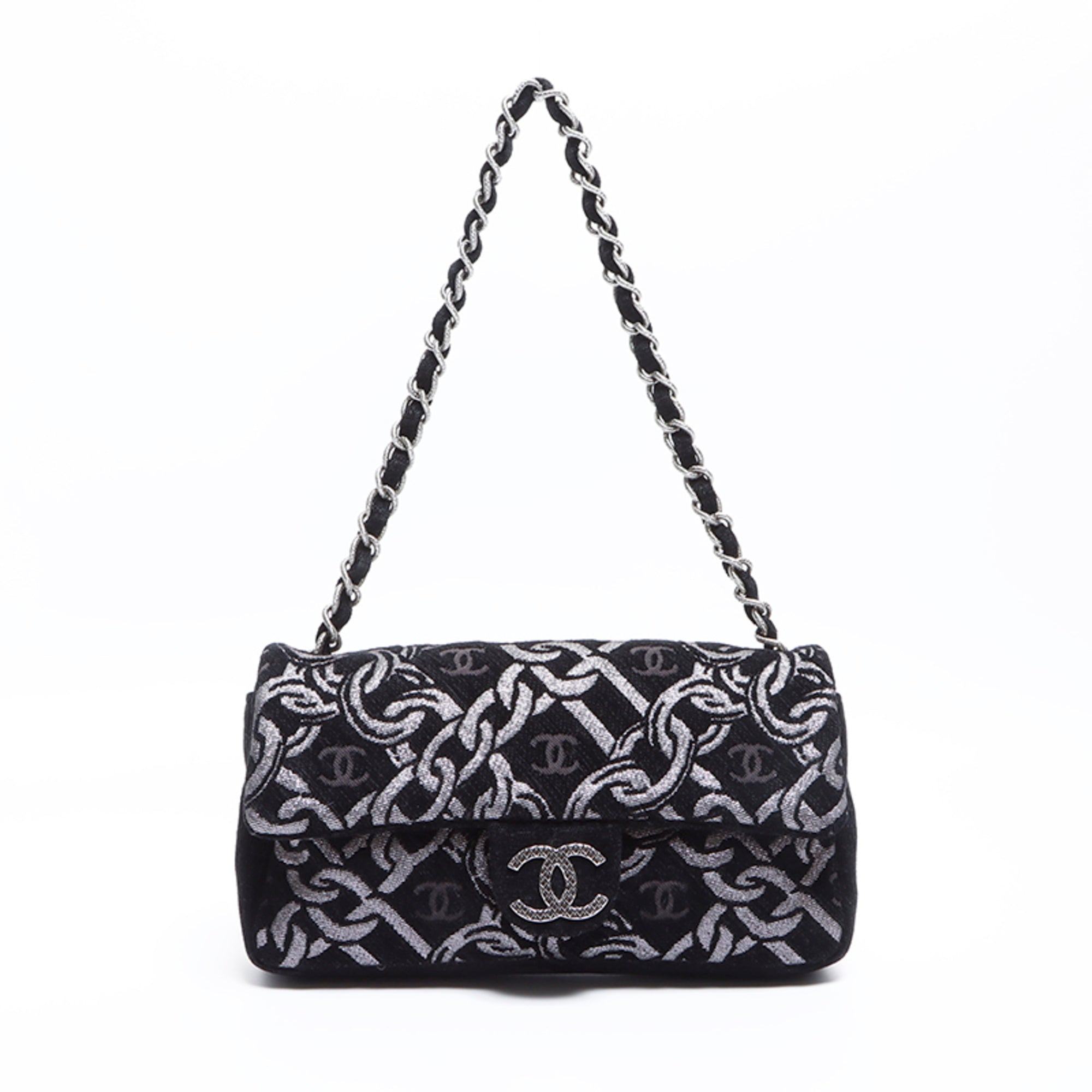 Chanel Black Embroidery Handbag (Pre-Owned)