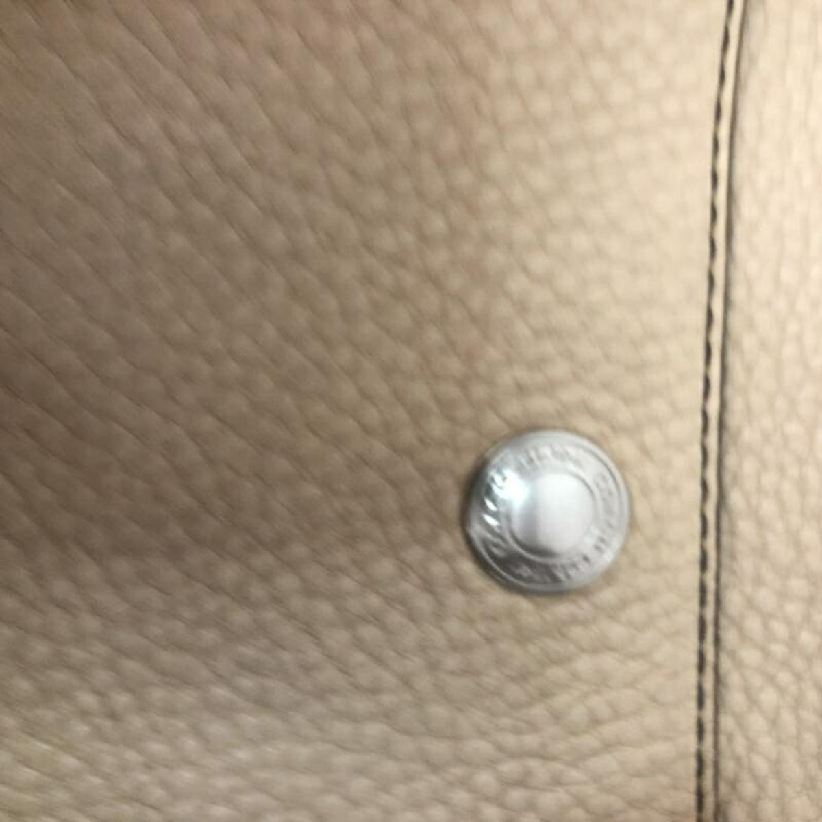 Coach Beige Leather Shoulder Bag (Pre-Owned)