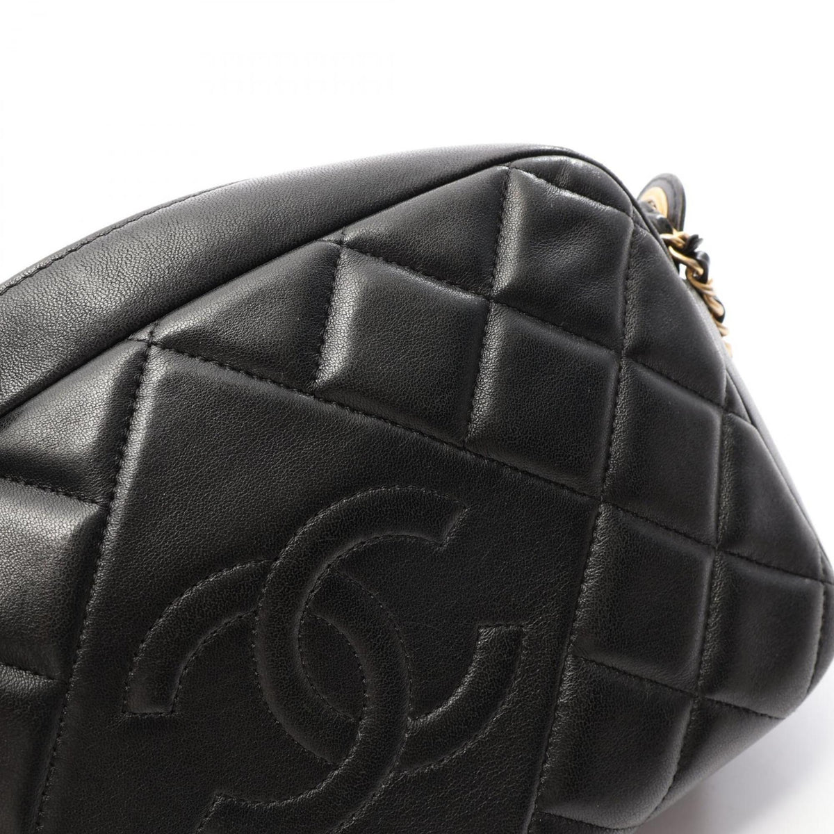 Chanel Black Leather Handbag Shoulder Bag (Pre-Owned)