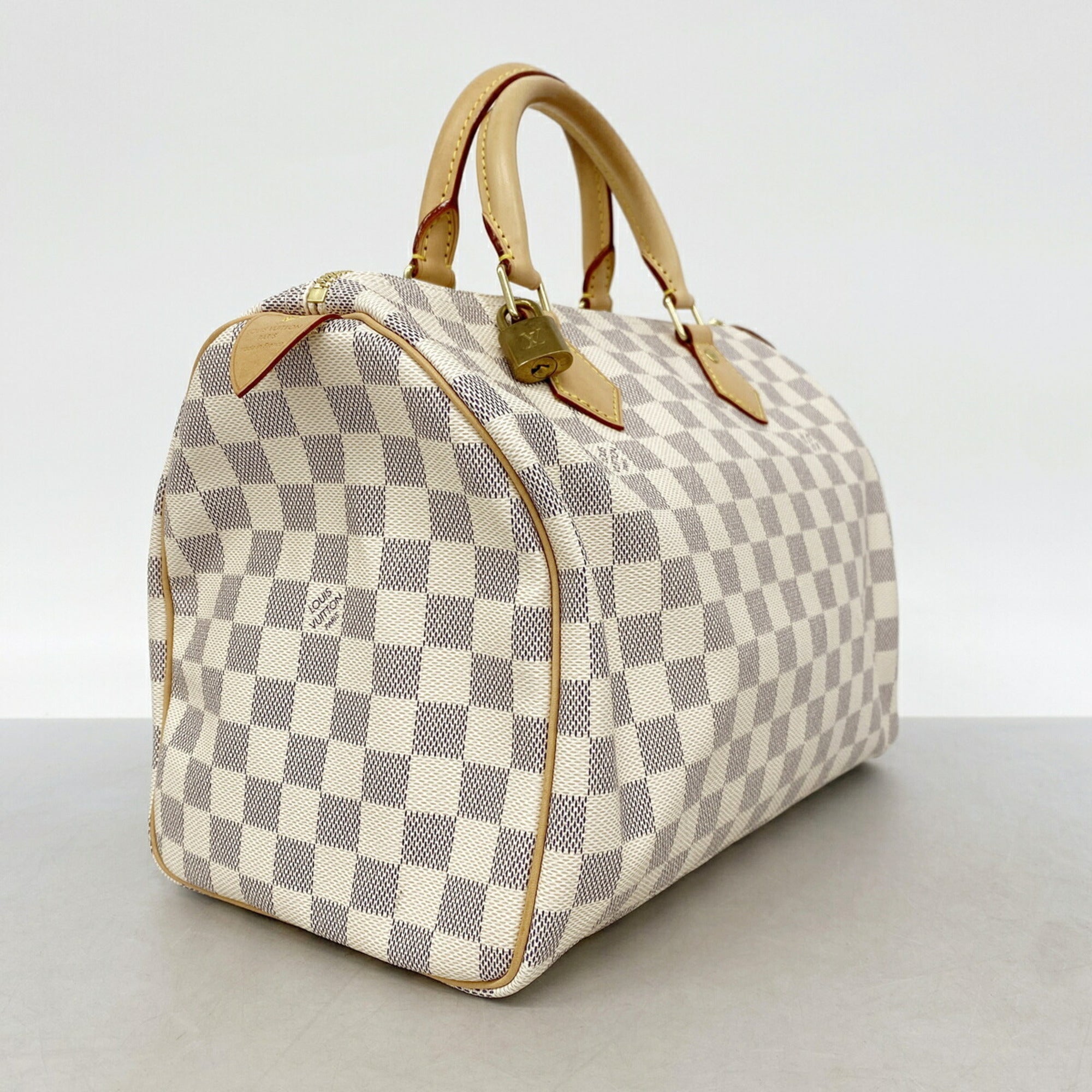 Louis Vuitton White Handbag (Pre-Owned)