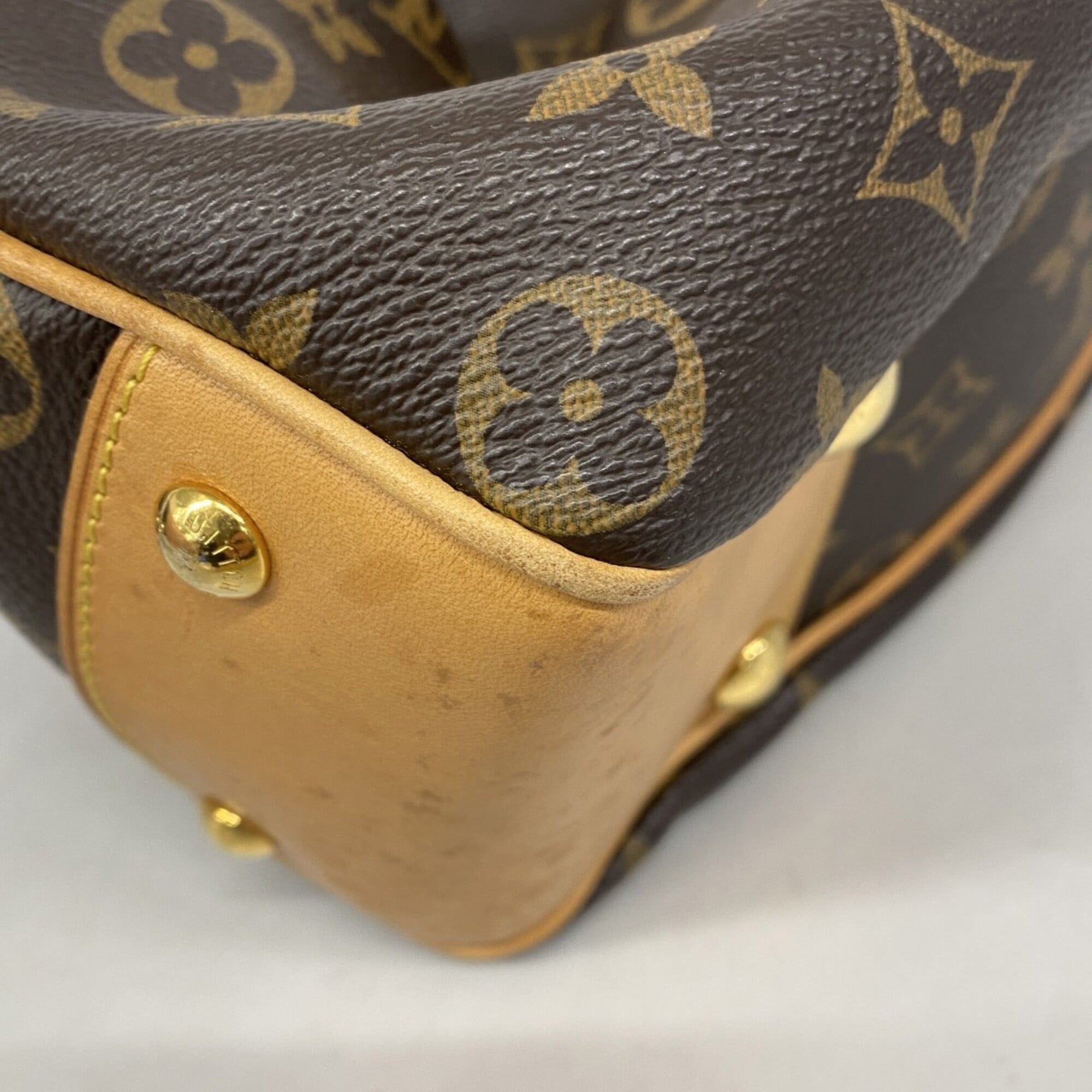 Louis Vuitton Brown Handbag (Pre-Owned)