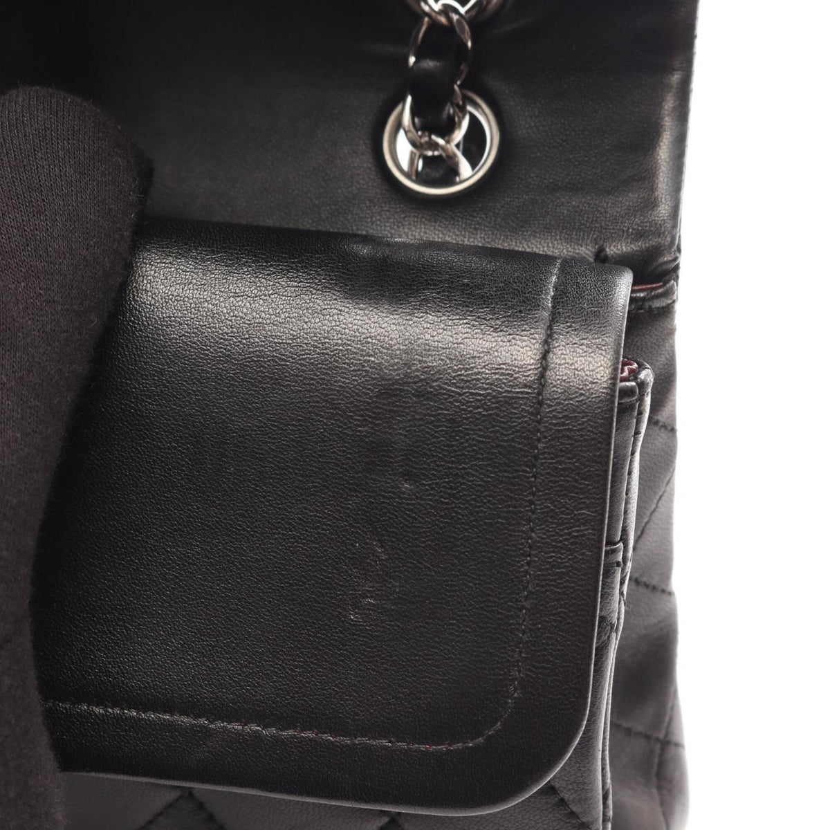 Chanel Black Leather Handbag Shoulder Bag (Pre-Owned)