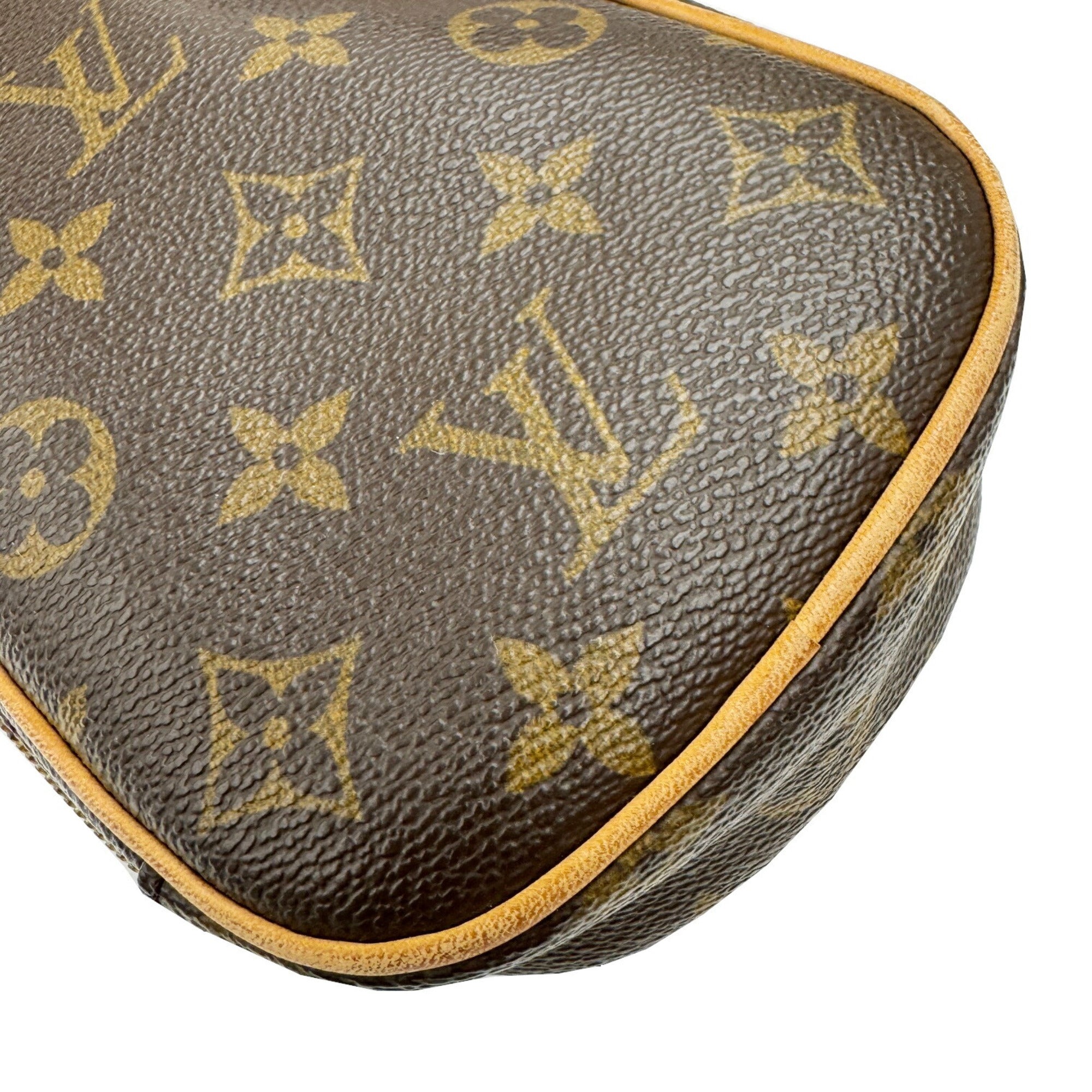 Louis Vuitton Brown Monogram Monogram Shoulder Bag Sling Bag (Pre-Owned)