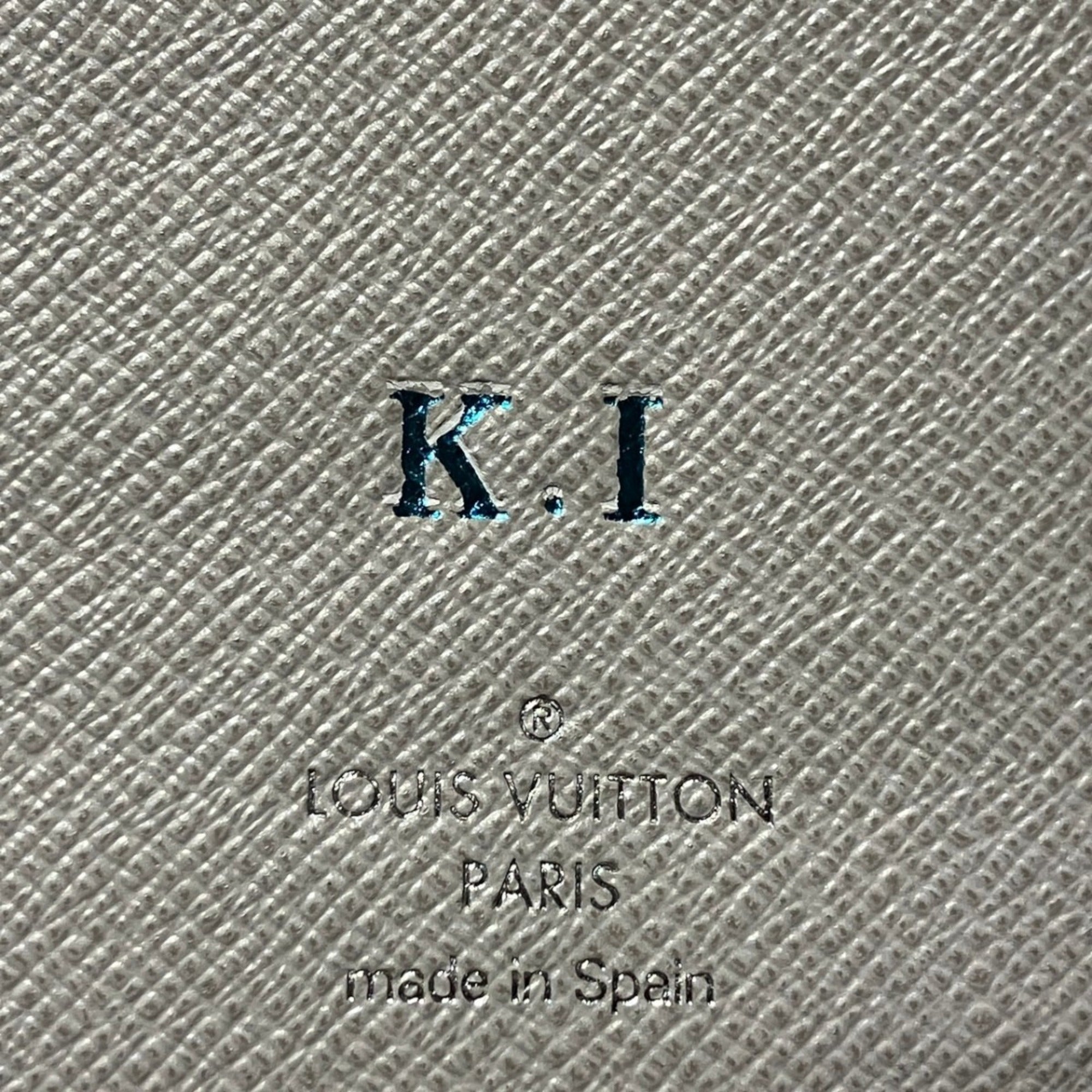 Louis Vuitton Taigarama White Taigarama Long Wallet (Bi-Fold) (Pre-Owned)