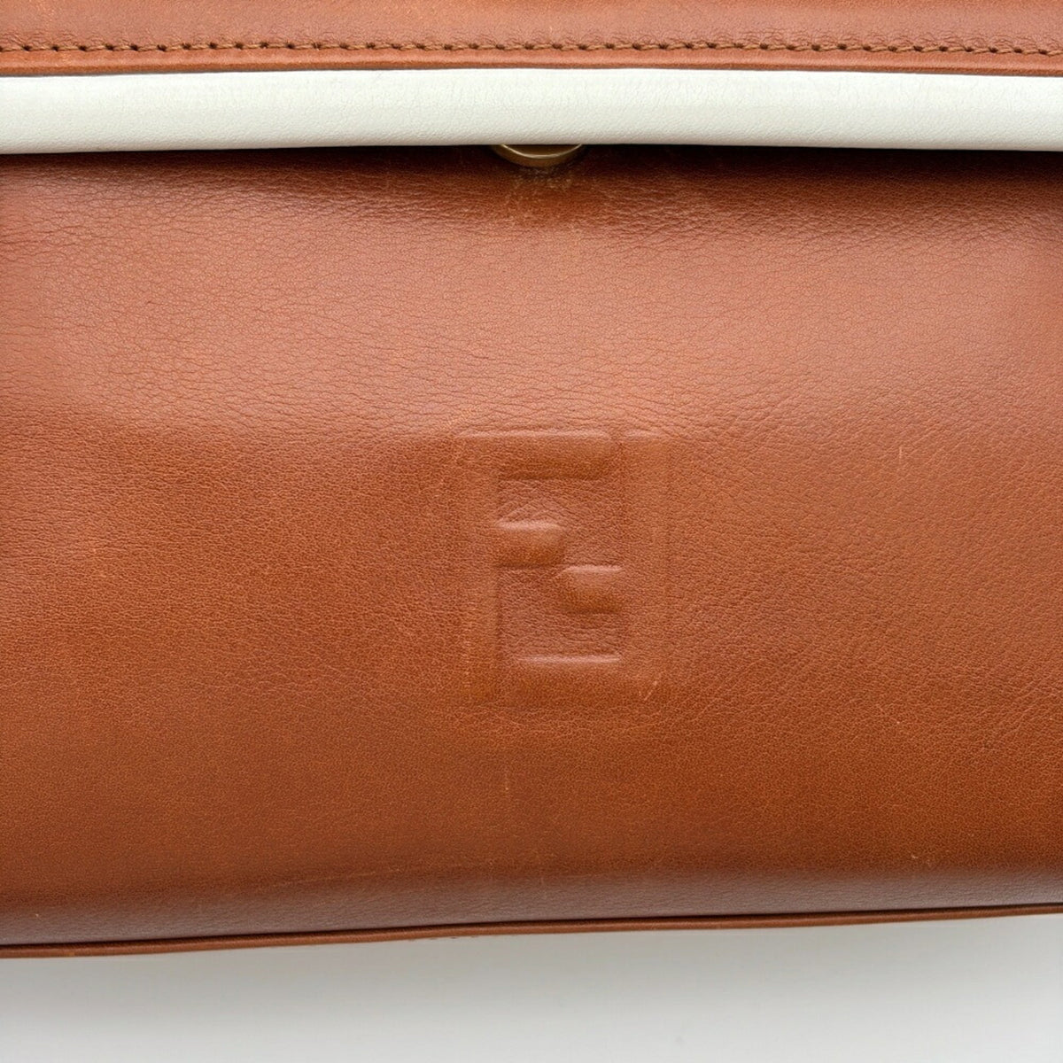 Fendi Brown White Leather Handbag (Pre-Owned)