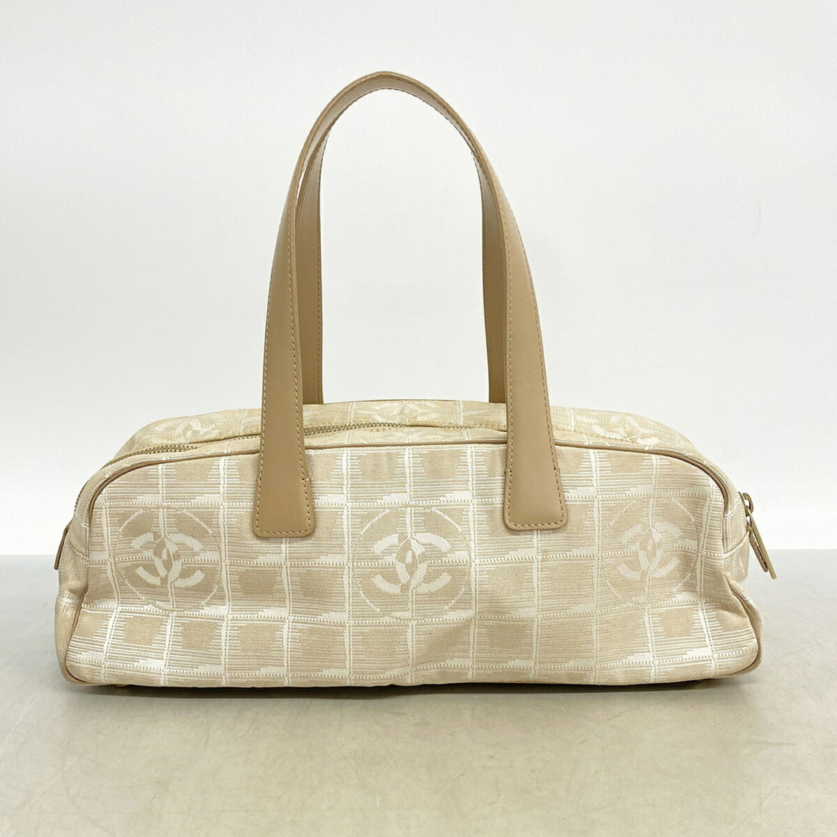 Chanel Beige Nylon Handbag (Pre-Owned)